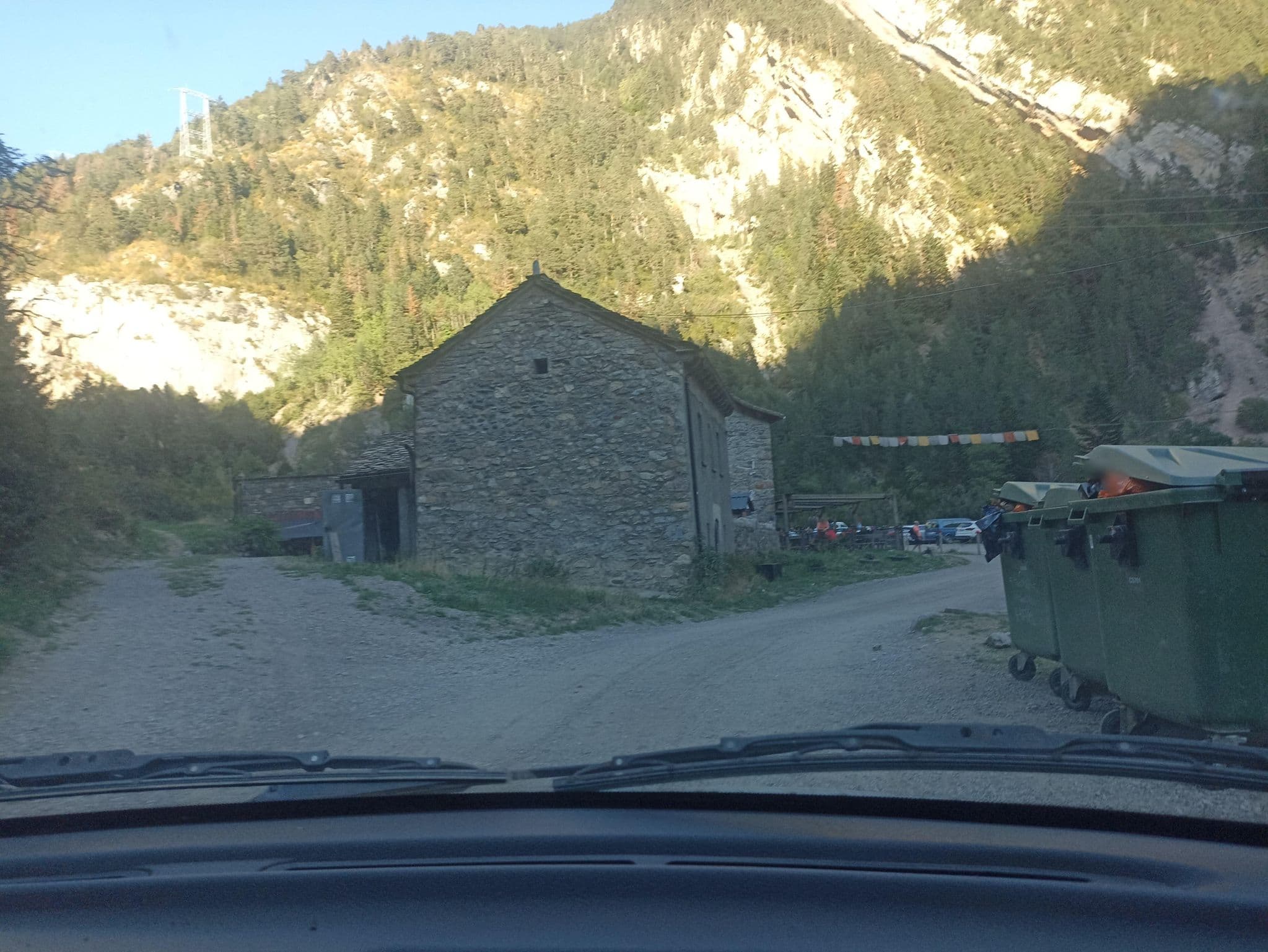 Street view near San Nicolás de Bujaruelo, Sallent de Gállego — © toniserra (CC BY-SA · Mapillary)