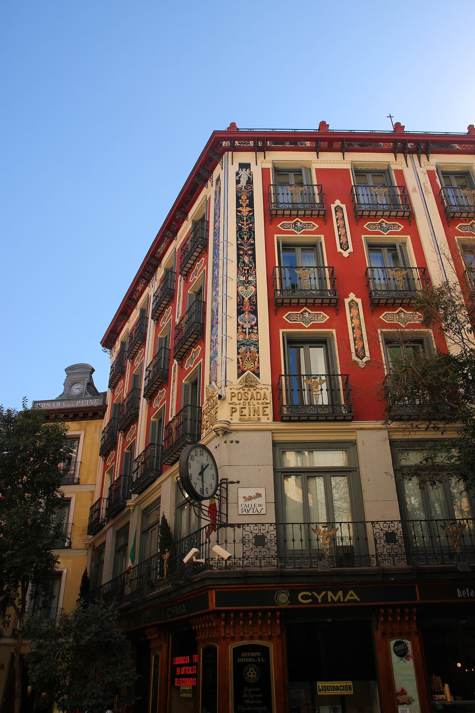 Petit Palace Posada del Peine (via Wikimedia Commons, CC BY-SA 4.0)