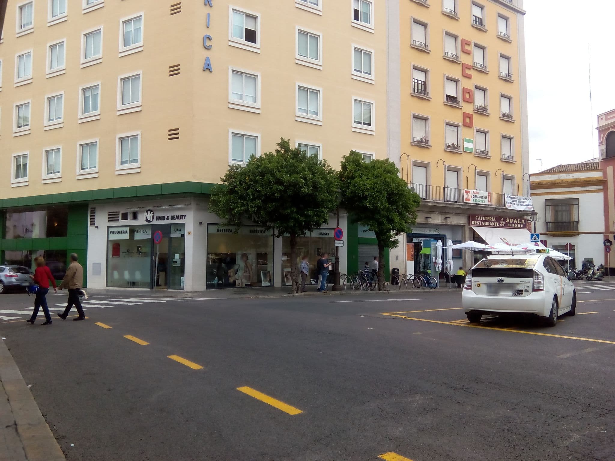 Street view near Hotel América, Sevilla