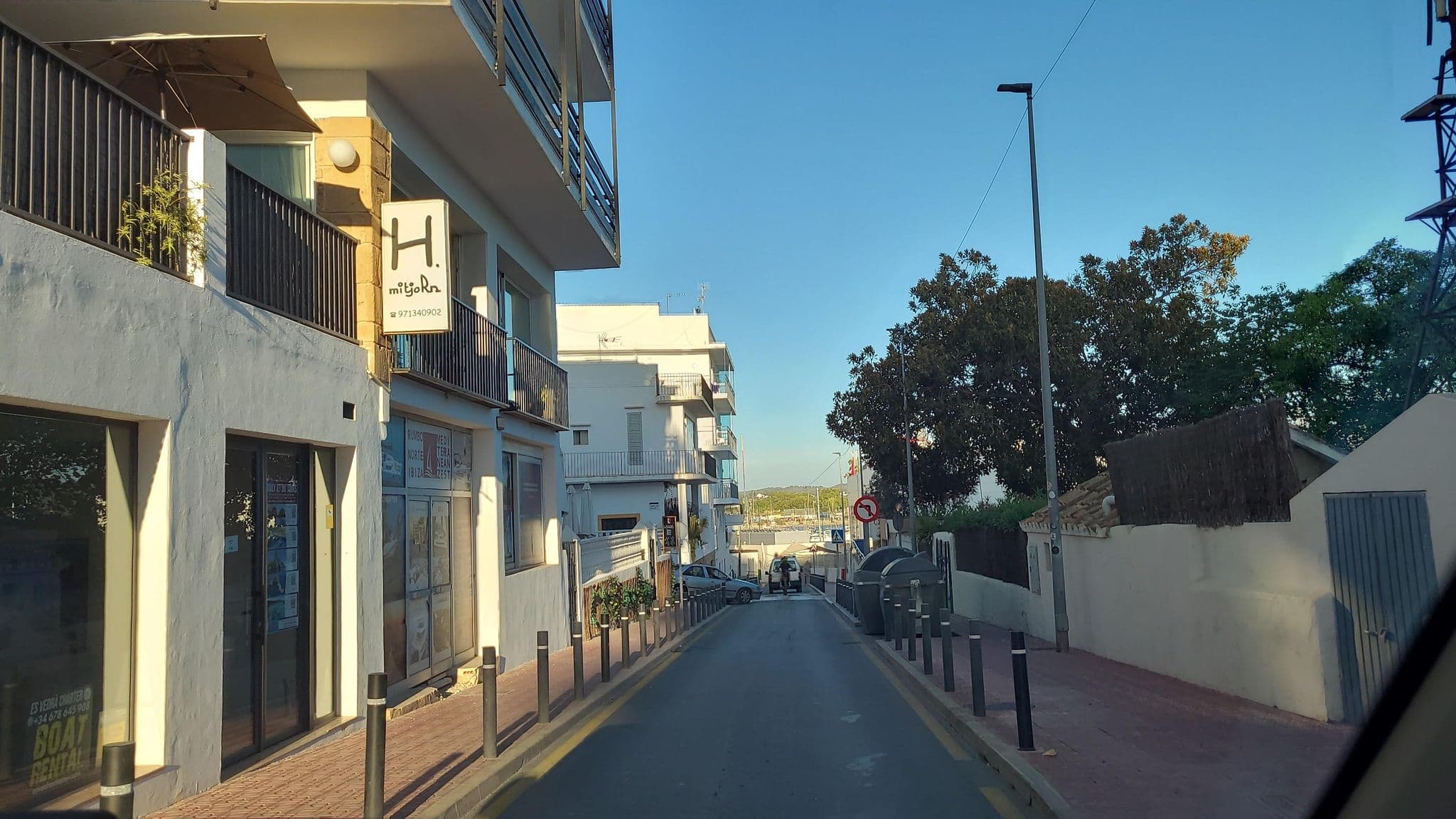 Street view near Es Mitjorn, Sant Antoni de Portmany