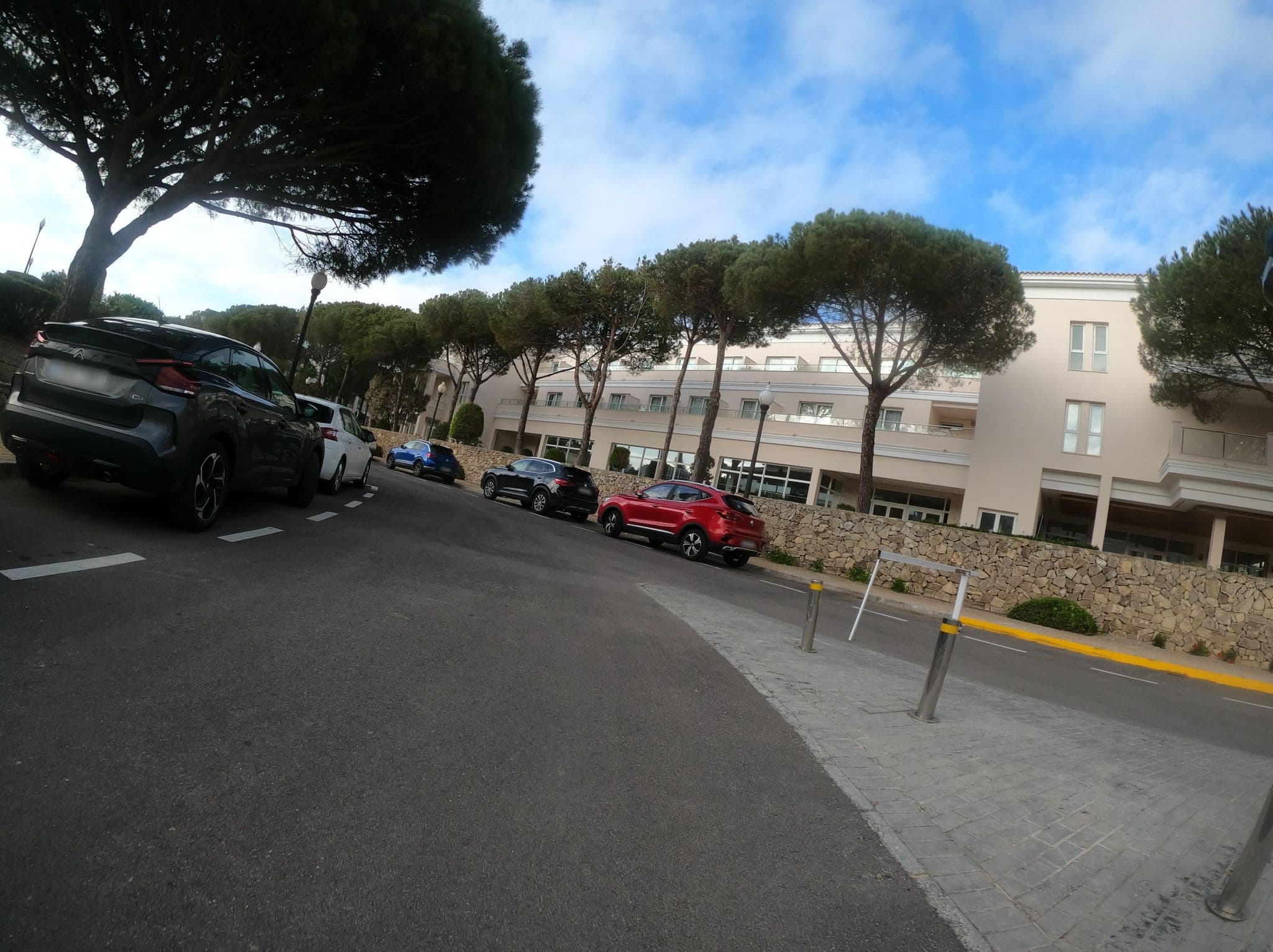 Street view near Hipotels Barrosa Garden, Chiclana de la Frontera — © Langfahrer (CC BY-SA · Mapillary)