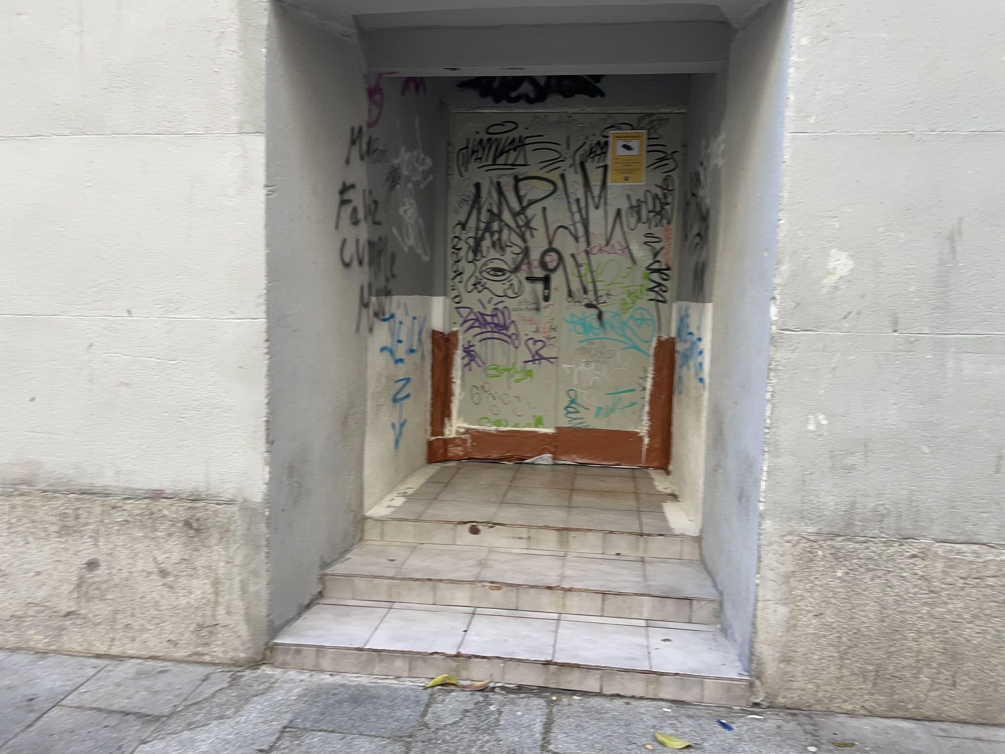 Street view near Hotel Soho Boutique Opera, Madrid Centro