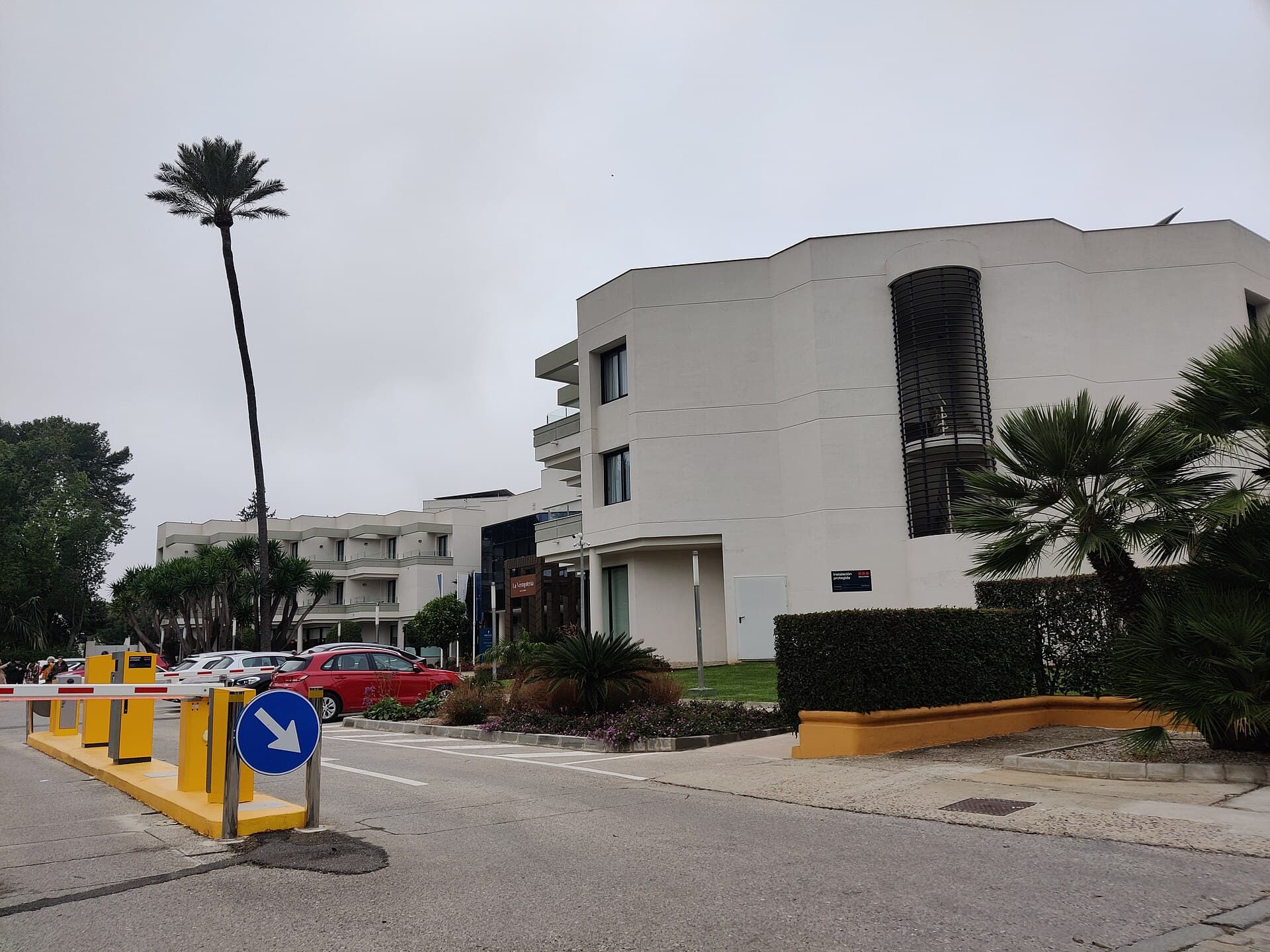 Hipotels Hotel Sherry Park (via Wikimedia Commons, CC BY-SA 4.0)