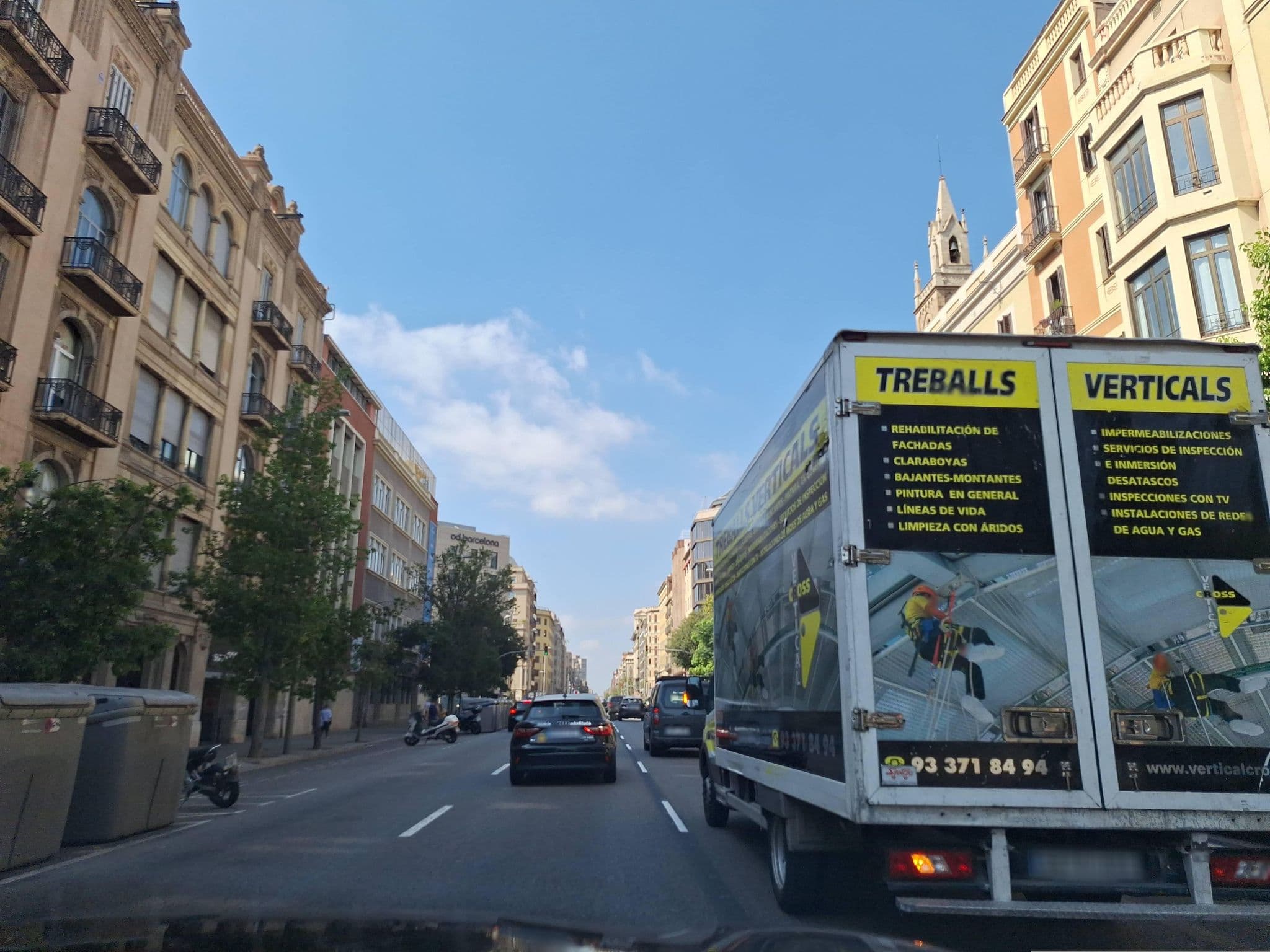 Street view near Aragó 312 apartments, Dreta de l'Eixample — © Albergarri788 (CC BY-SA · Mapillary)