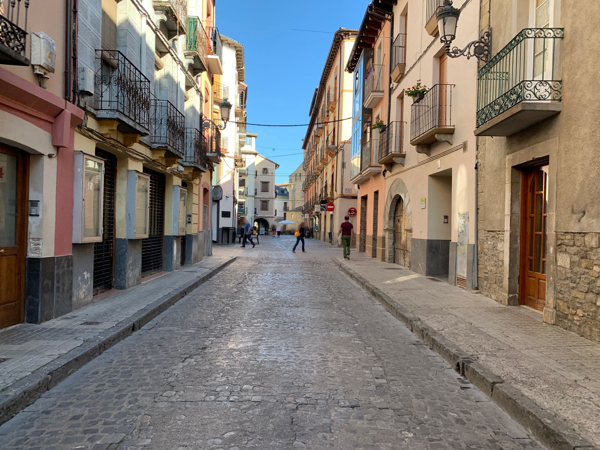 Street view near Albergue Mamré, Jaca — © robot8a (CC BY-SA · Mapillary)