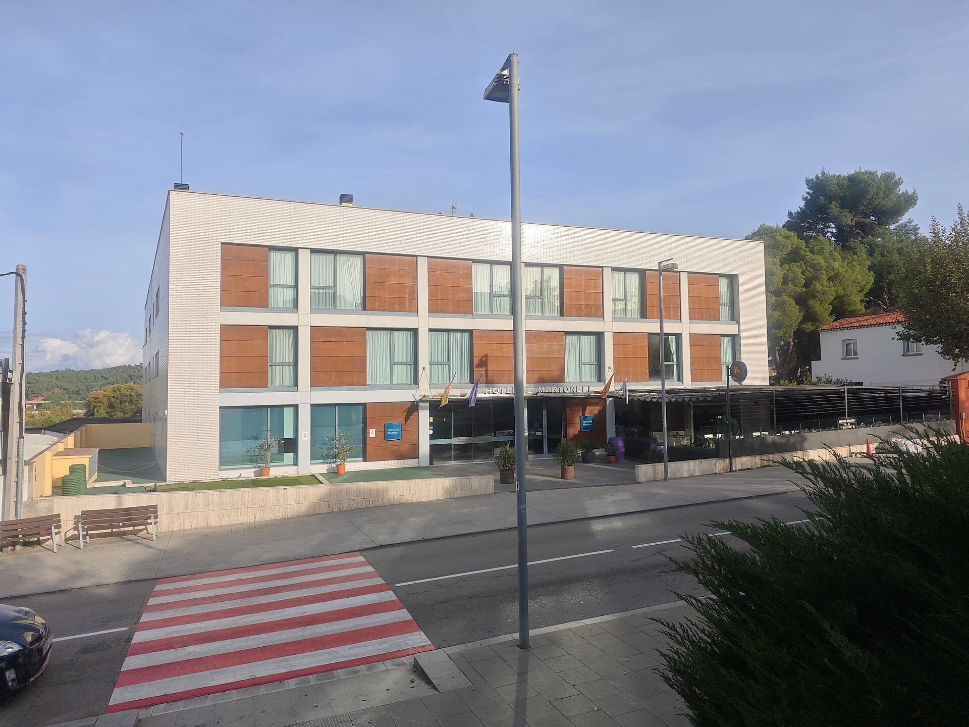 Hotel Ciutat Martorell (via Wikimedia Commons, CC BY-SA 4.0)
