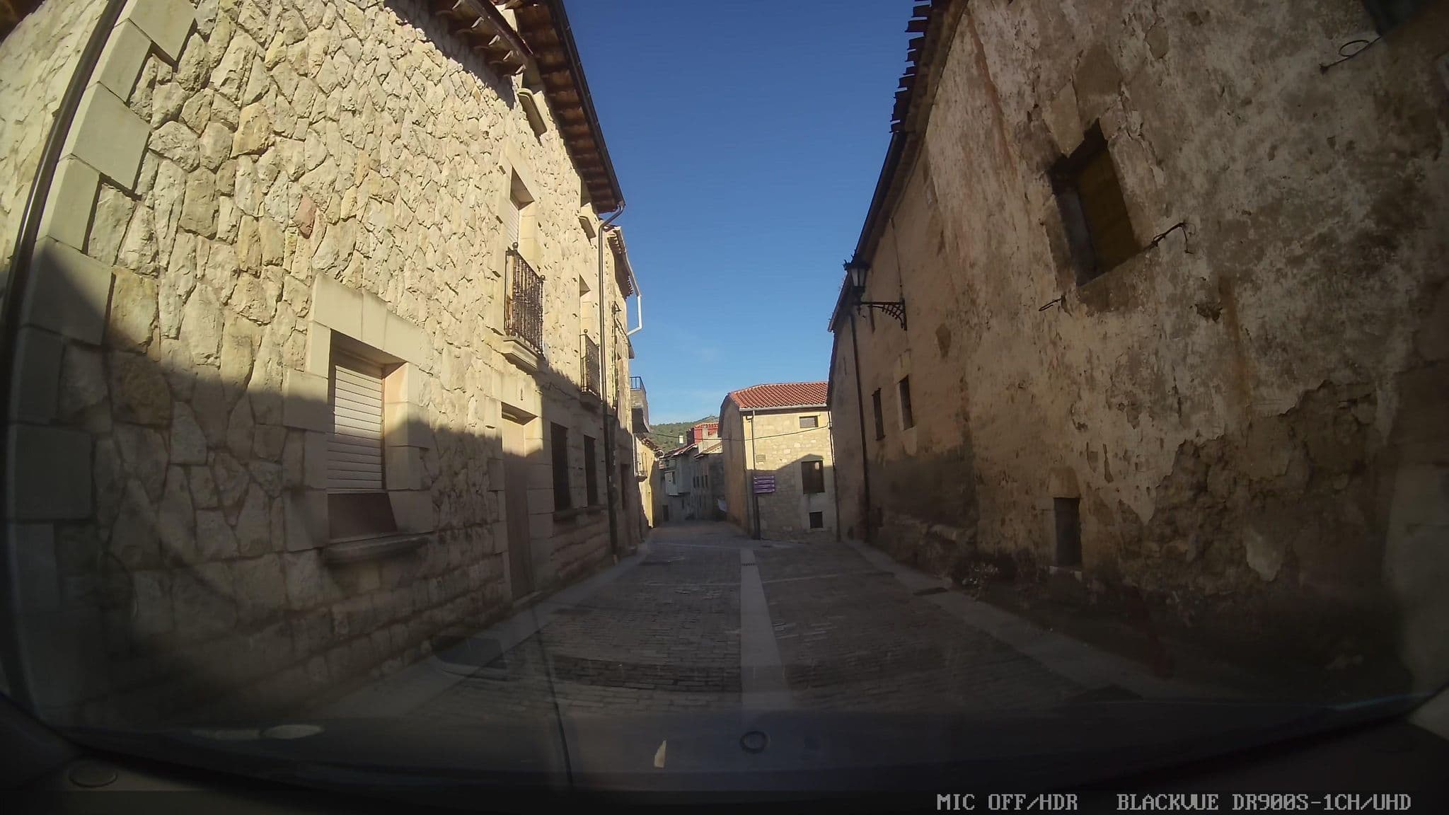Street view near Casa Guzmán, Salas de los Infantes — © sanchi (CC BY-SA · Mapillary)