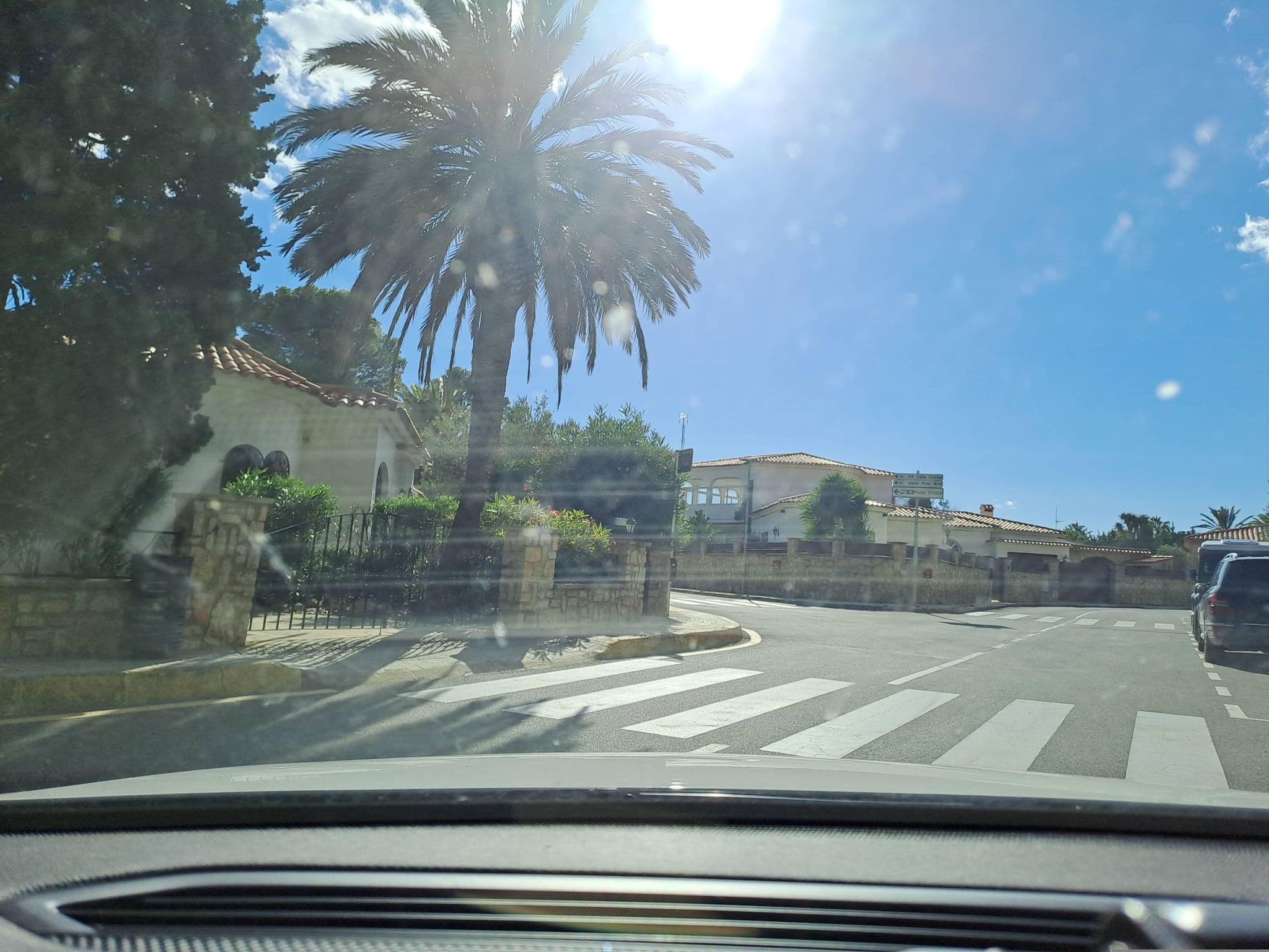Street view near Pelicanos, Mont-roig del Camp — © normanm (CC BY-SA · Mapillary)