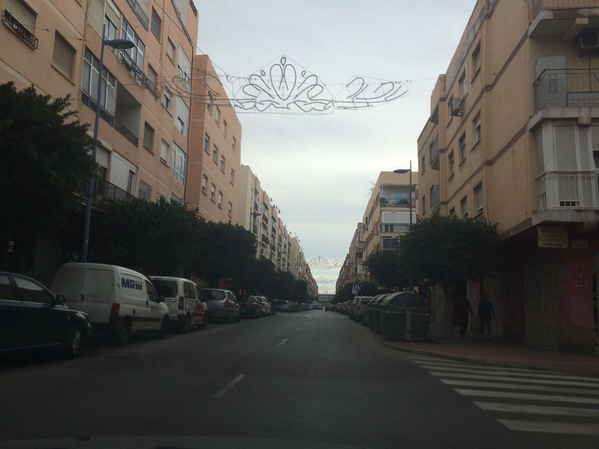 Street view near Hostal Estación, Almería — © 1000io (CC BY-SA · Mapillary)