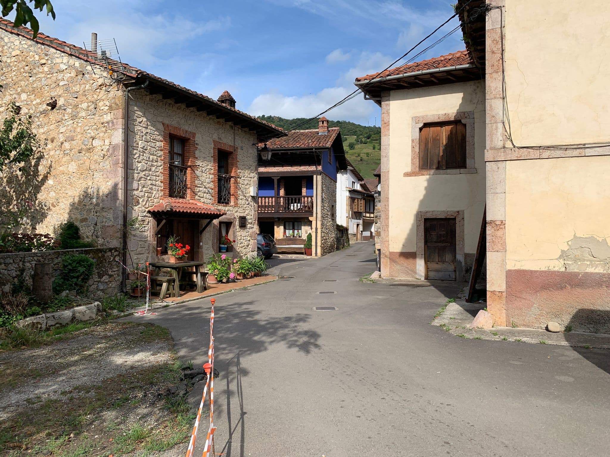 Street view near Pelayo II, Carreña