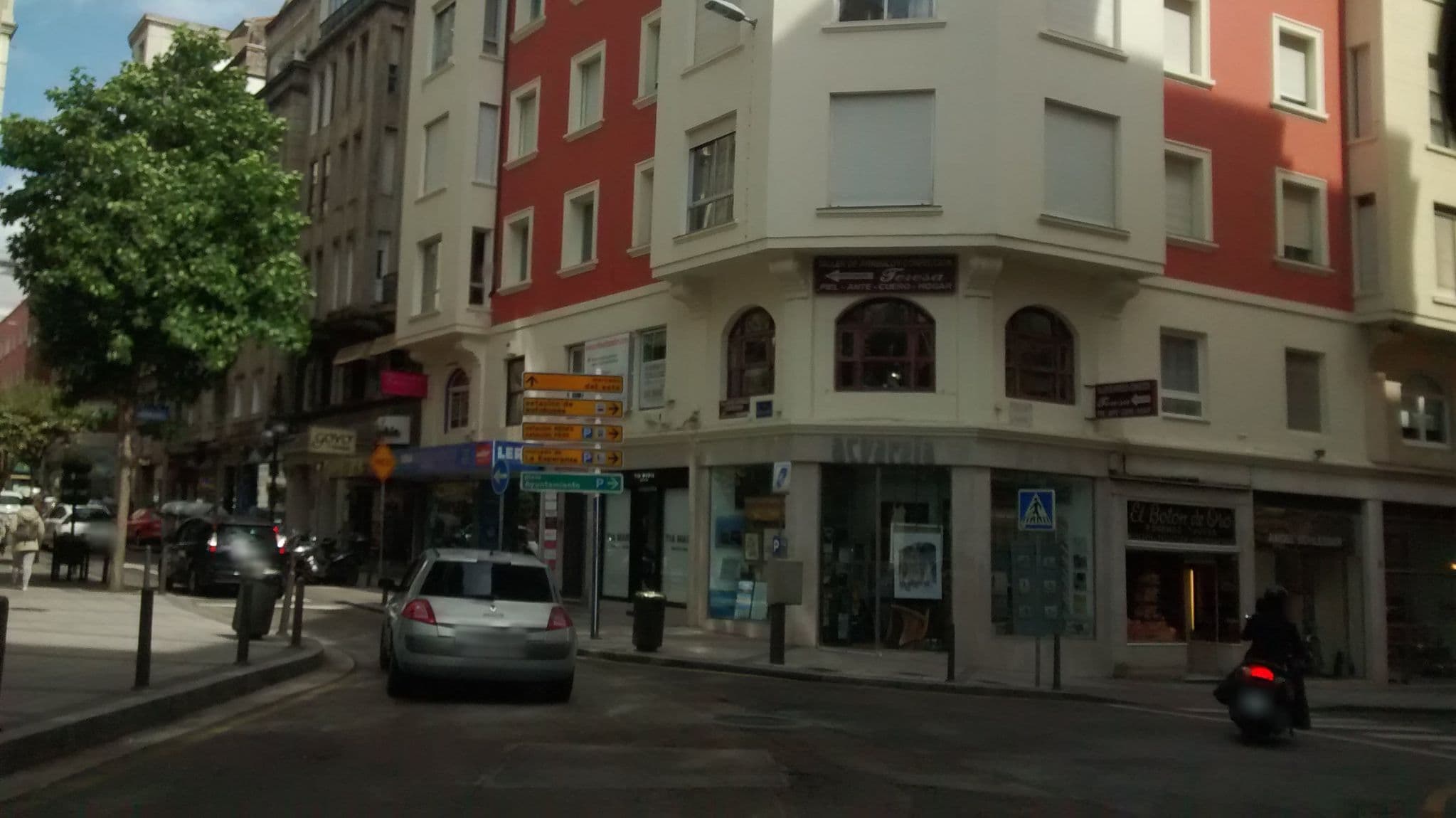 Street view near Hotel Dorma Coliseum, Santander