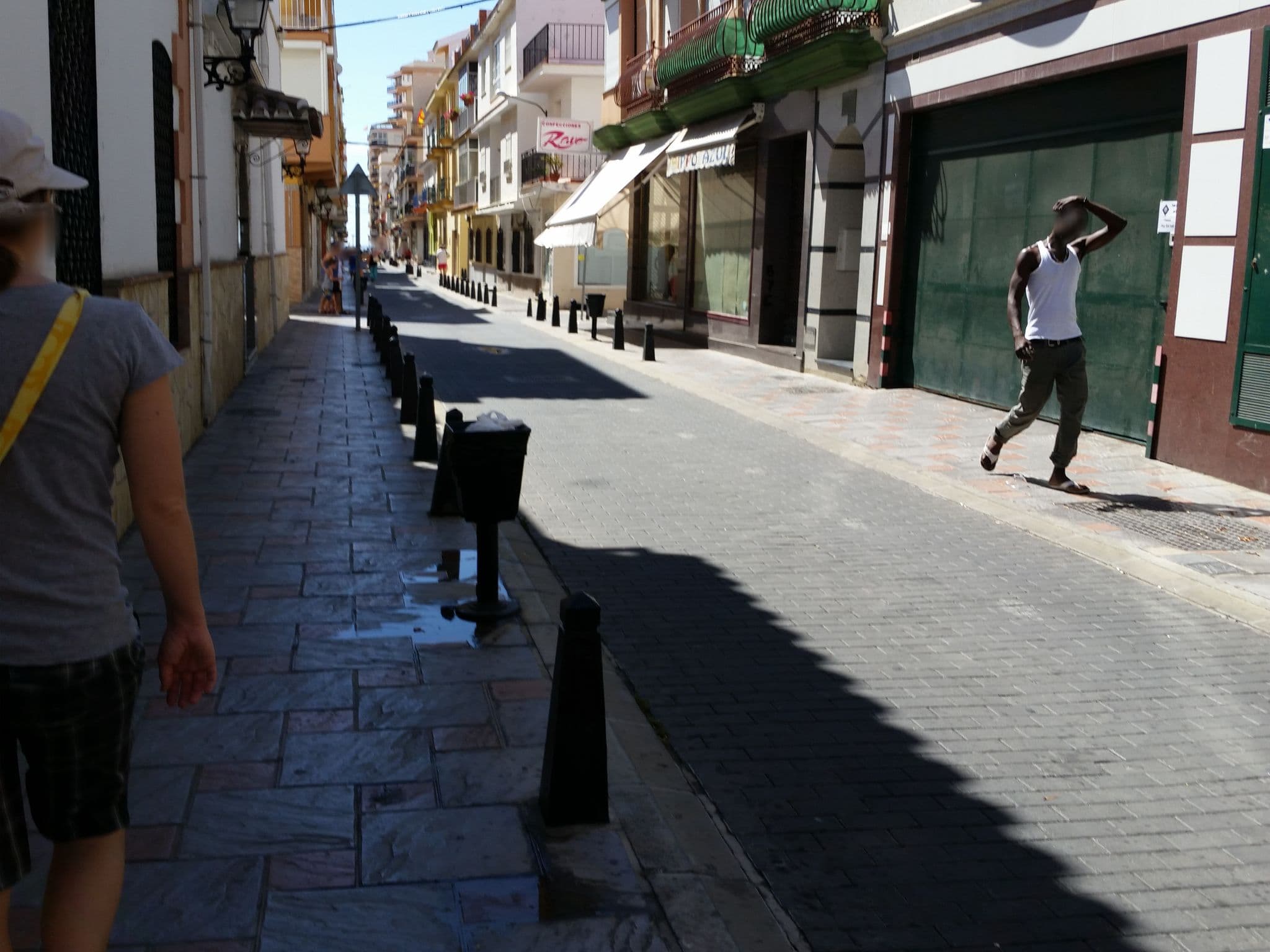 Street view near Reyesol, Fuengirola