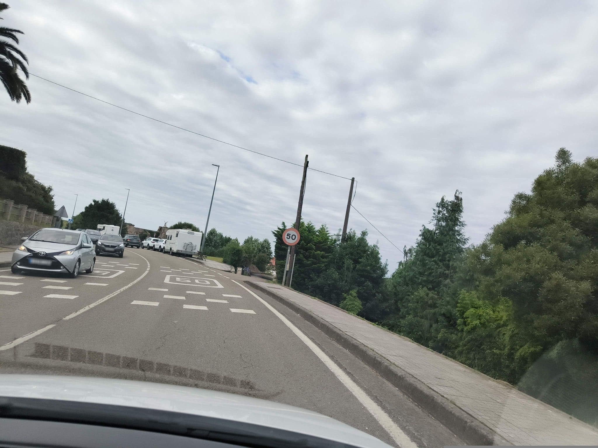 Street view near Hotel Los Abetos, San Vicente de la Barquera — © sanchi (CC BY-SA · Mapillary)