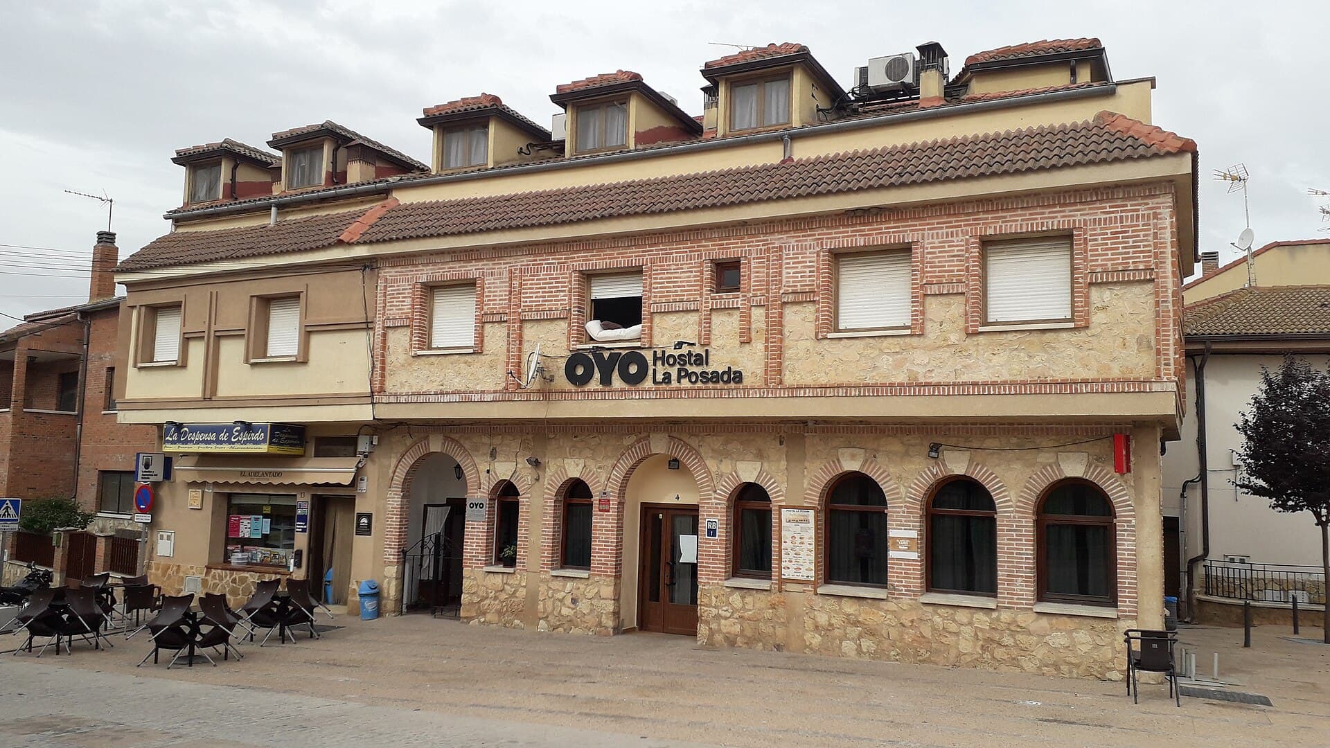 OYO Hostal la Posada (via Wikimedia Commons, CC BY-SA 4.0)