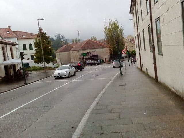 Street view near Apartamentos Pombal, Santiago de Compostela
