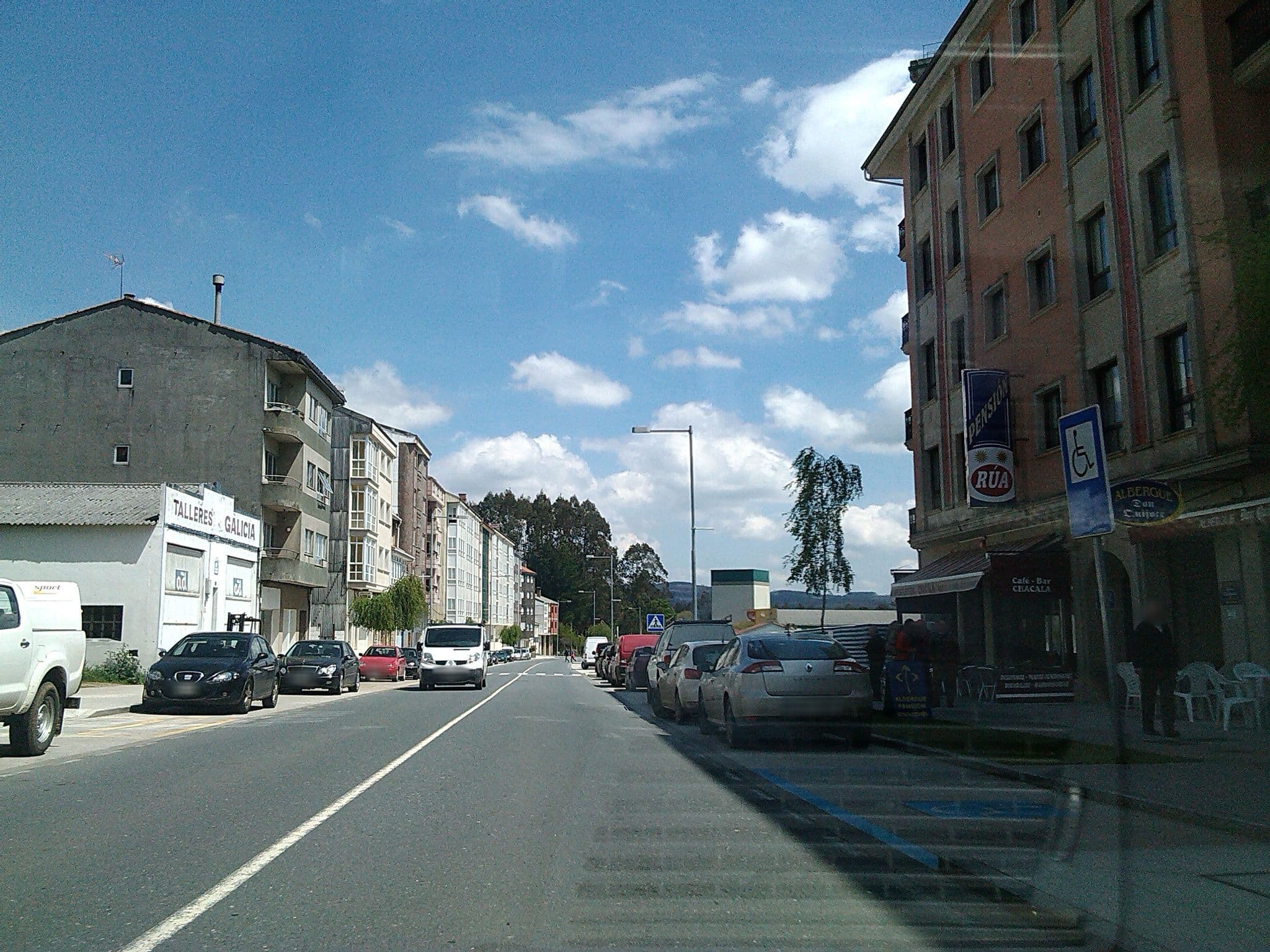 Street view near Hotel Arzúa, Arzúa — © gaptpro (CC BY-SA · Mapillary)