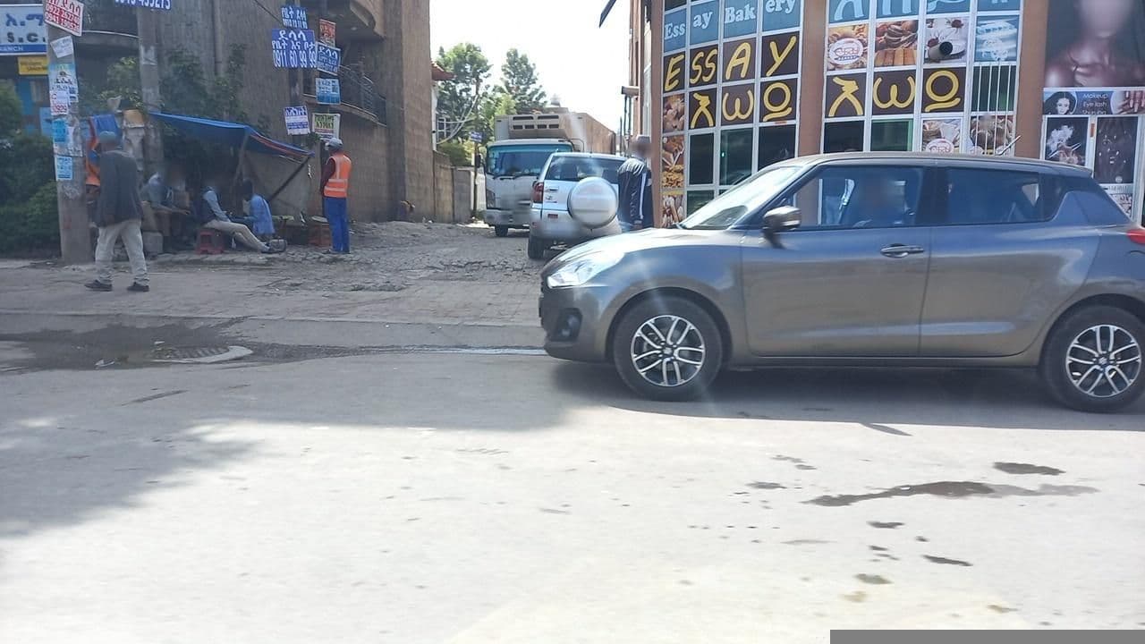 Street view near bela addis hotel, Addis Ababa