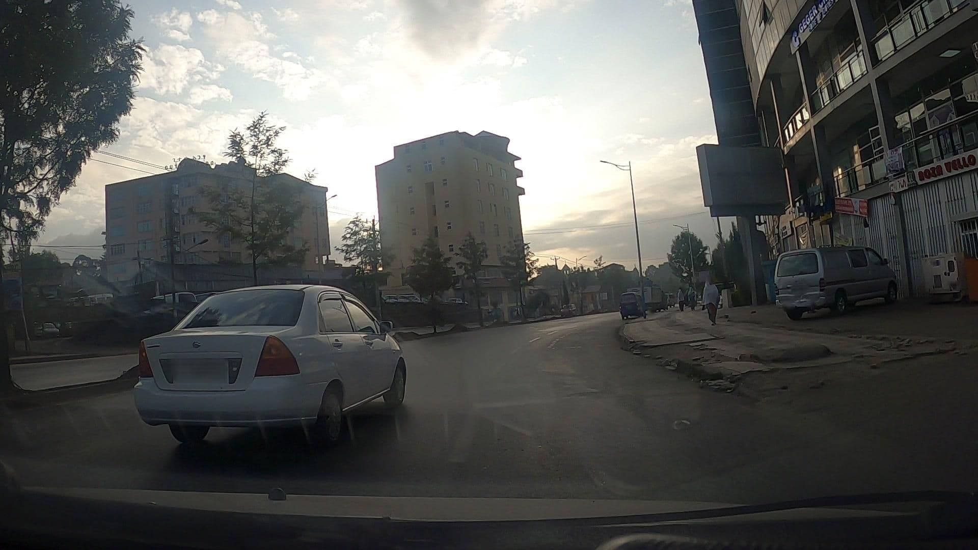 Street view near ታደሰ ቸኮል building, Addis Ababa