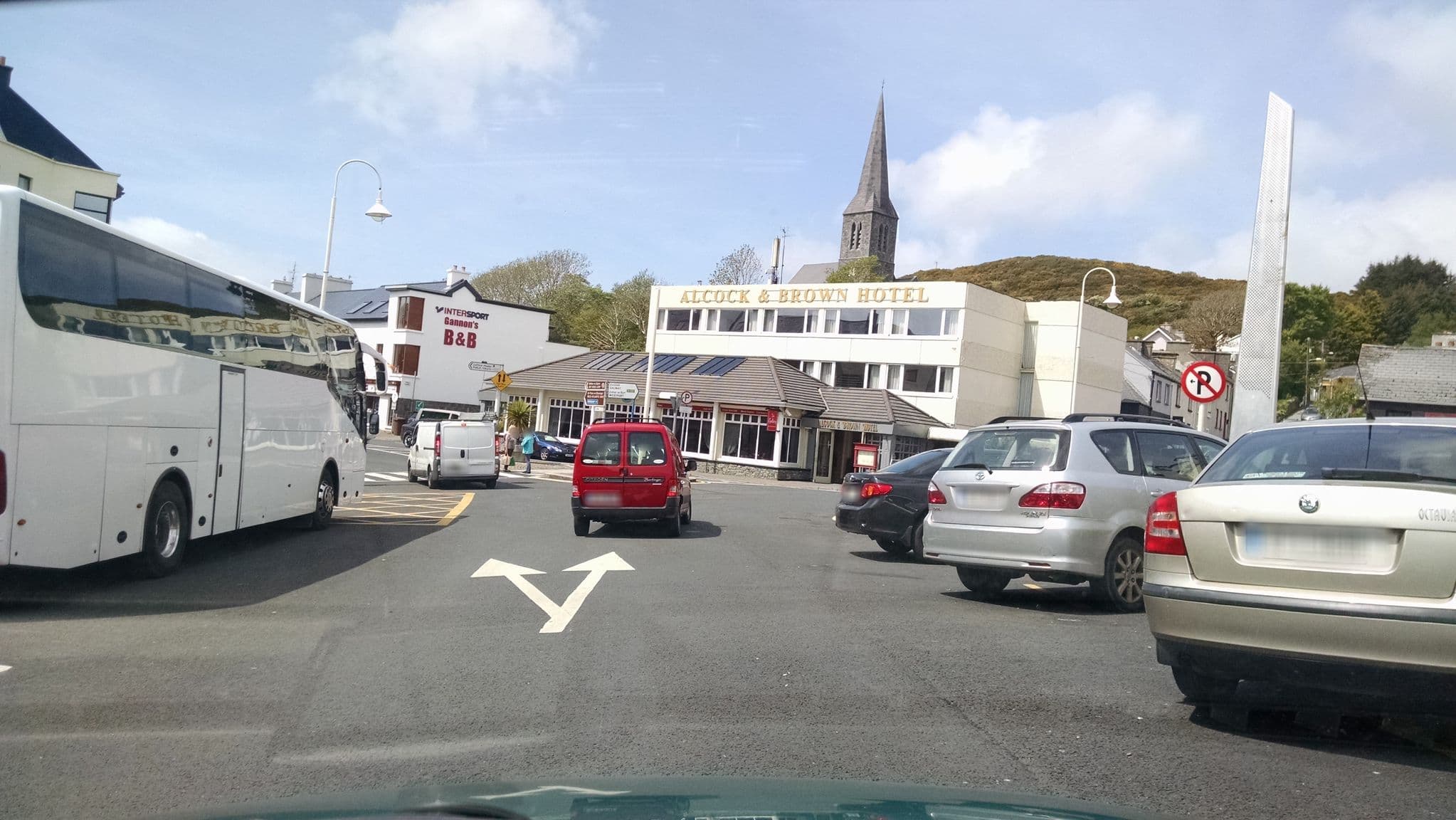 Street view near White Heather House B&B, Clifden — © stephanep (CC BY-SA · Mapillary)