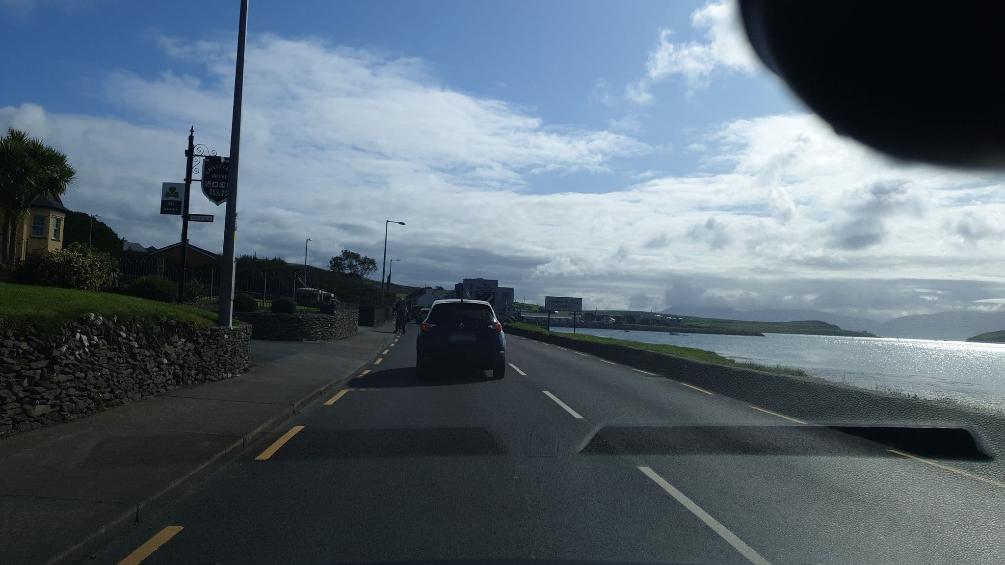 Street view near Coastline House B&B, Dingle — © paulscott56 (CC BY-SA · Mapillary)