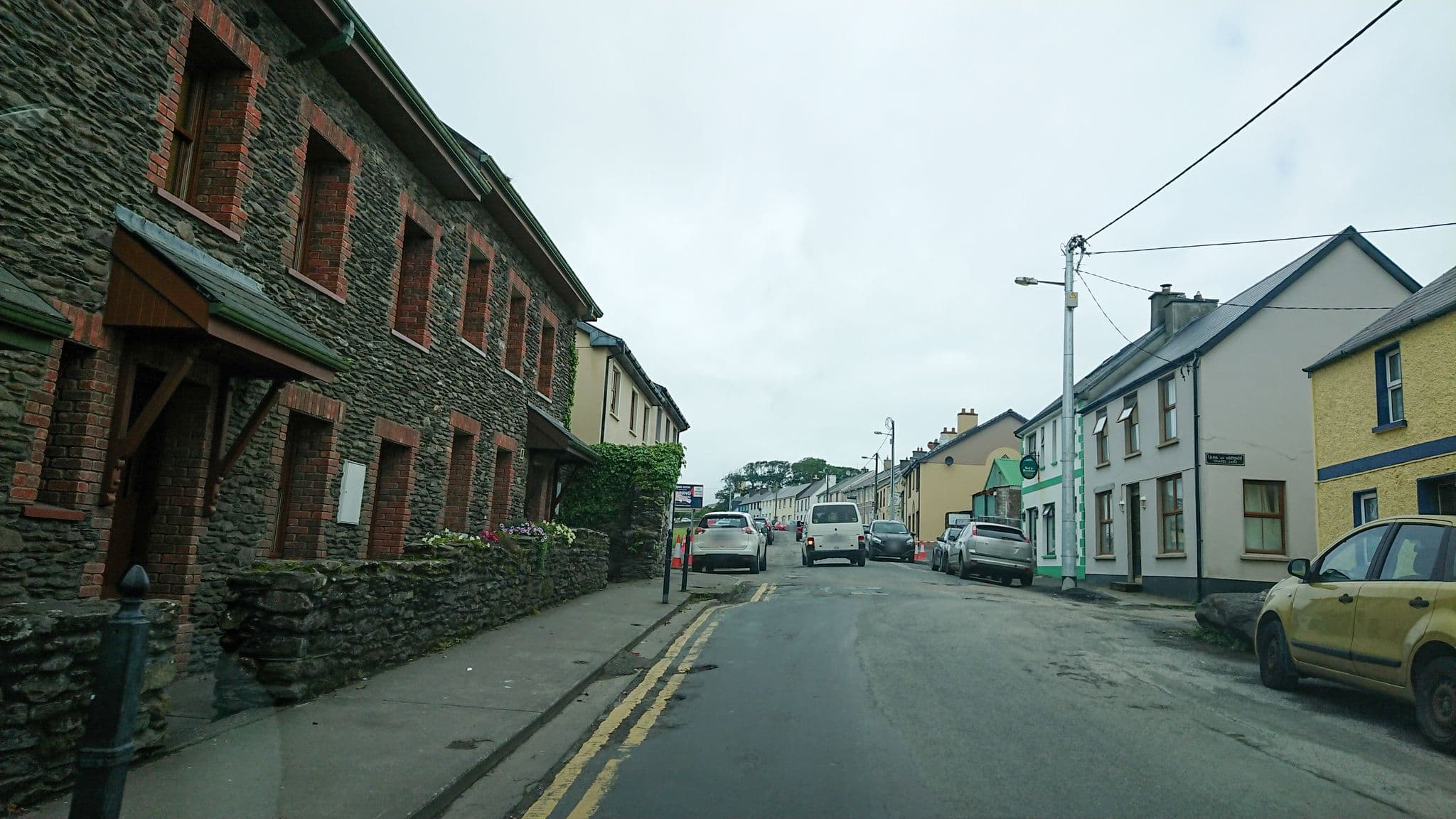Street view near Old Town Inn, Dingle — © dave683 (CC BY-SA · Mapillary)