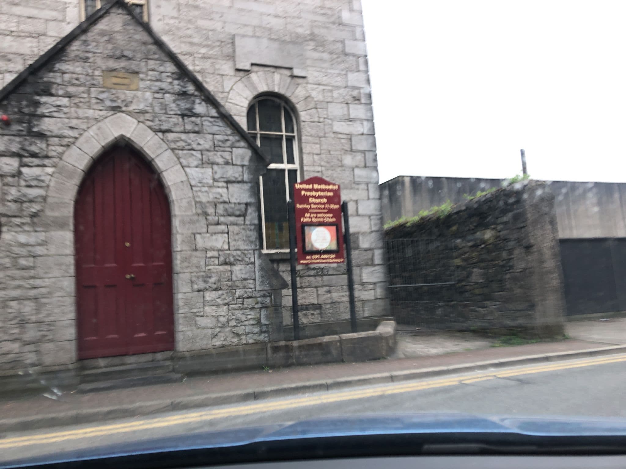 Street view near The Victoria Hotel, Galway — © stefan005 (CC BY-SA · Mapillary)