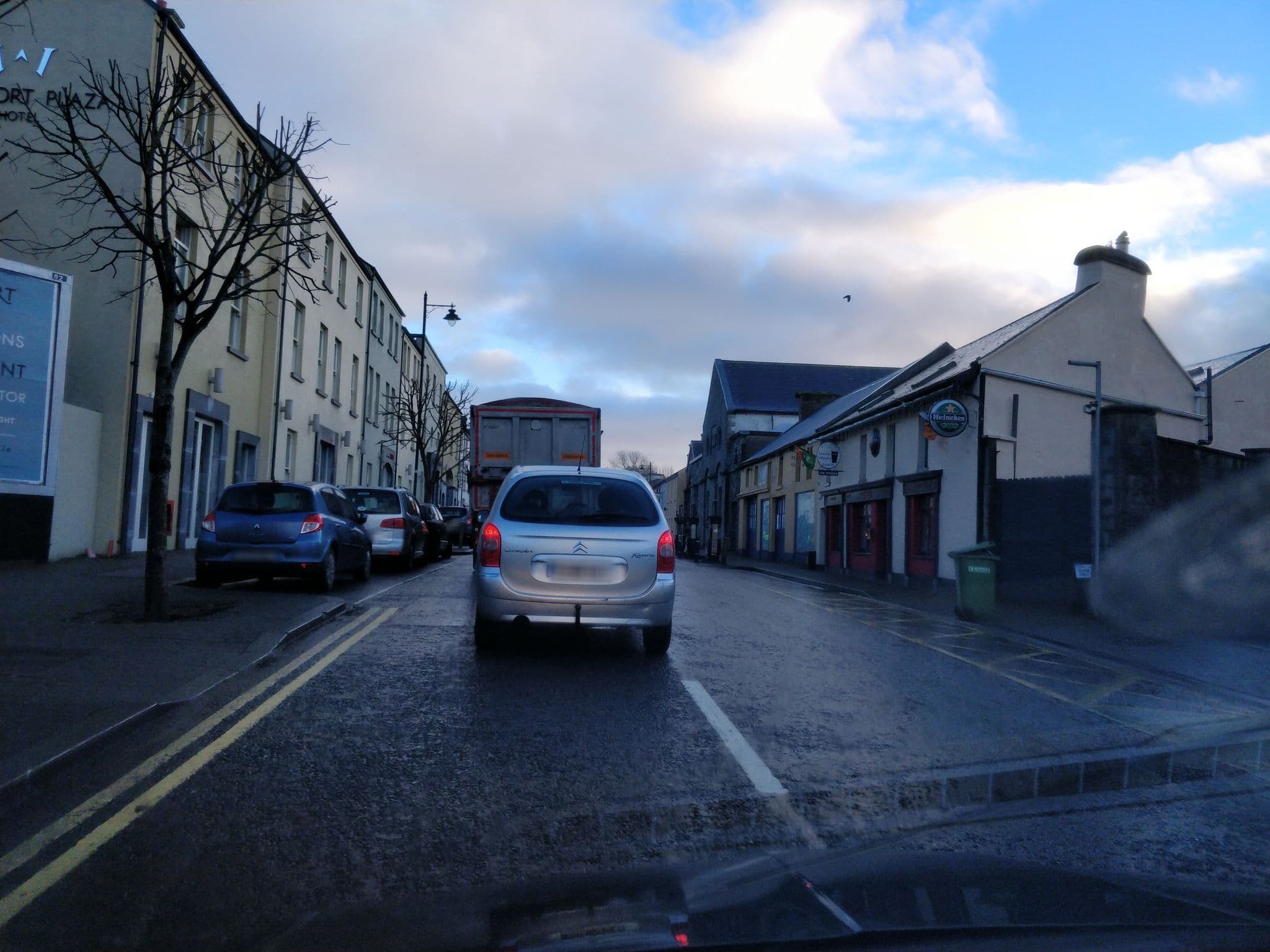 Street view near Westport Plaza Hotel, Westport — © brianh (CC BY-SA · Mapillary)