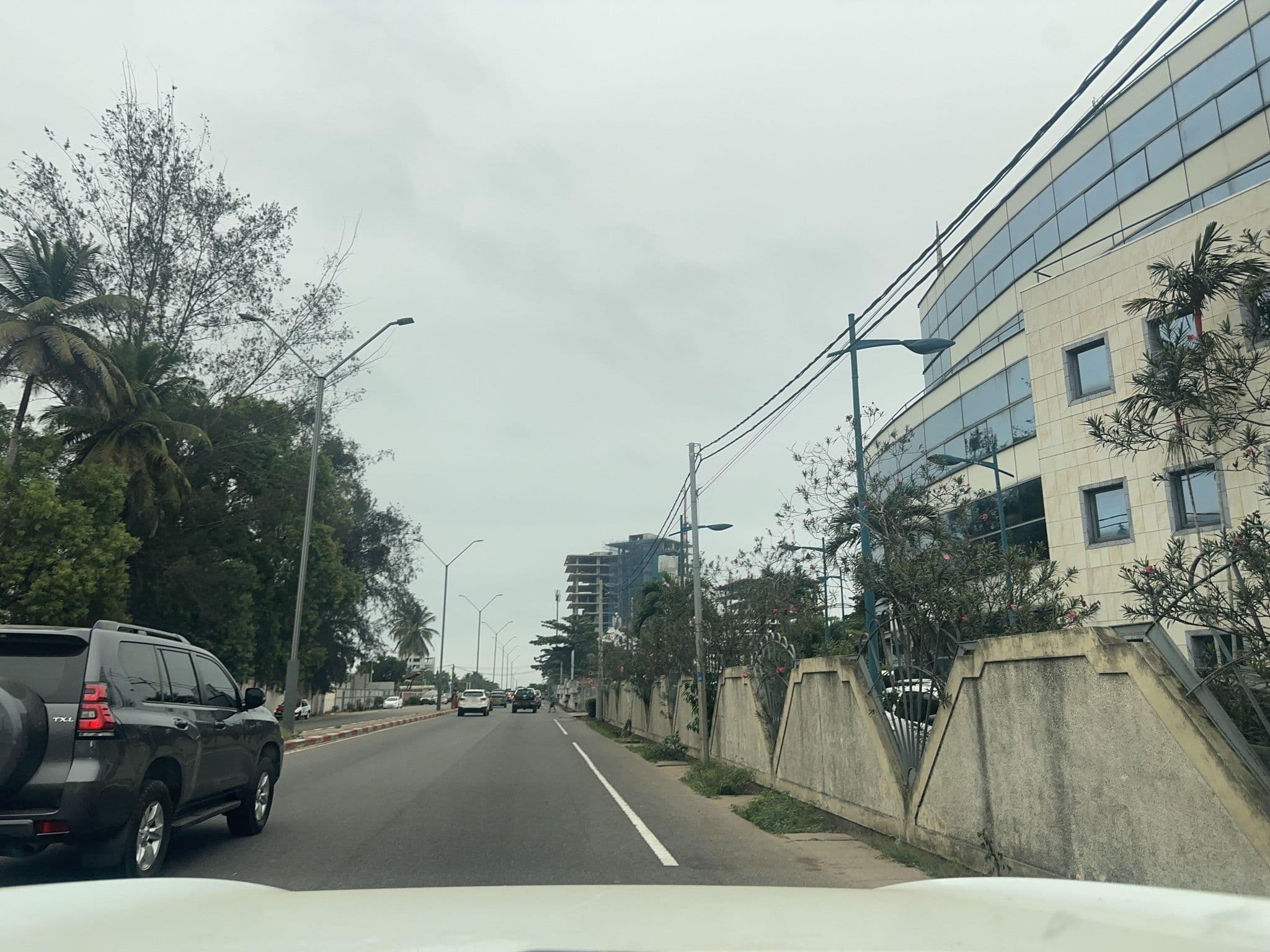 Street view near Complexe Veronique Christine, Libreville — © AGOUZE (CC BY-SA · Mapillary)