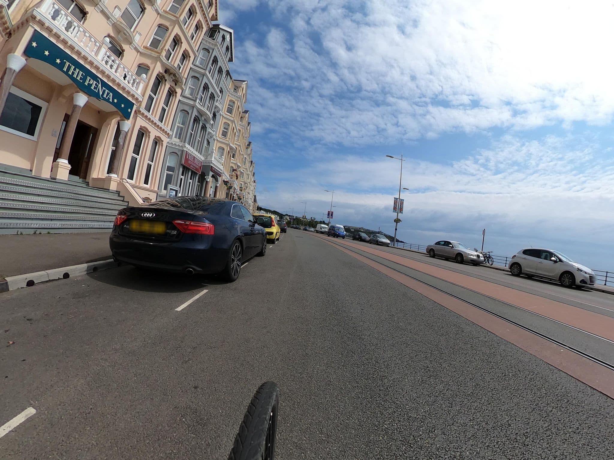 Street view near Penta Hotel, Douglas — © dankarran (CC BY-SA · Mapillary)