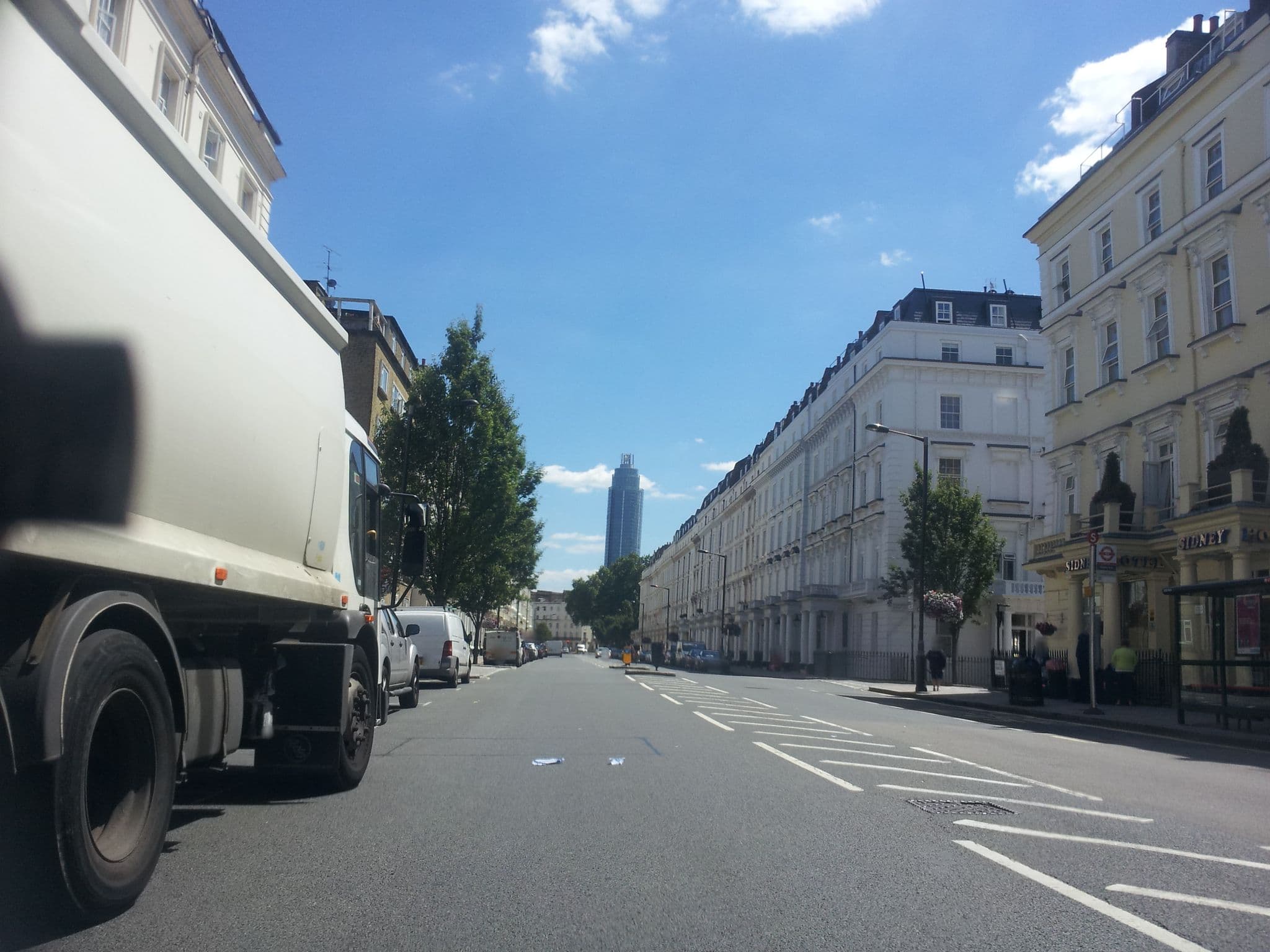 Street view near Luna Simone Hotel, Pimlico — © paulbiv (CC BY-SA · Mapillary)