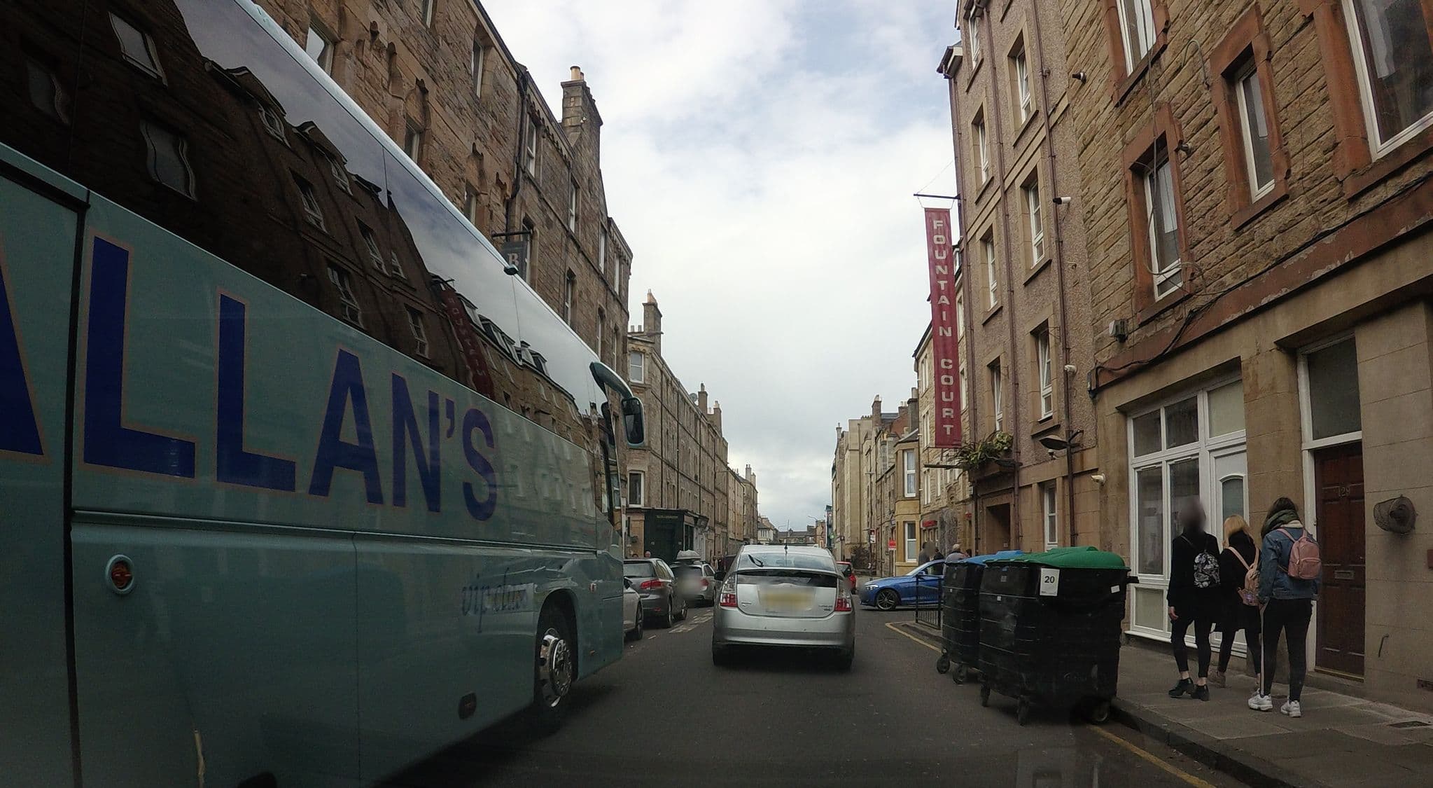 Street view near Grove House Hotel, Edinburgh — © hobgoblin (CC BY-SA · Mapillary)