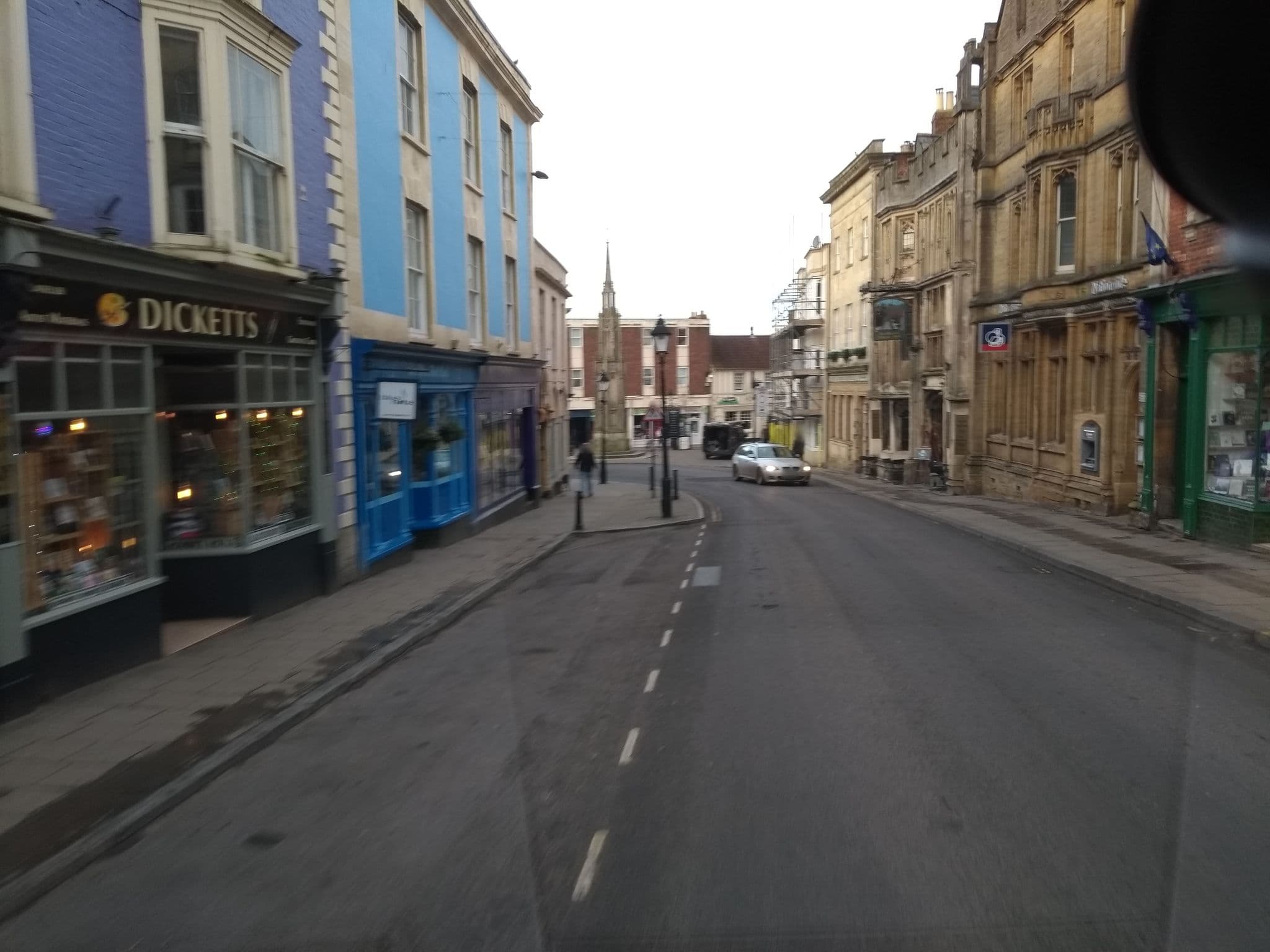 Street view near The George & Pilgrims Inn, Glastonbury — © ukchris (CC BY-SA · Mapillary)