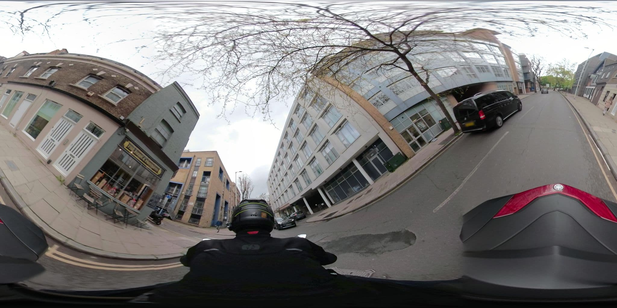 Street view near Think London Bridge, City of London — © wasd42 (CC BY-SA · Mapillary)