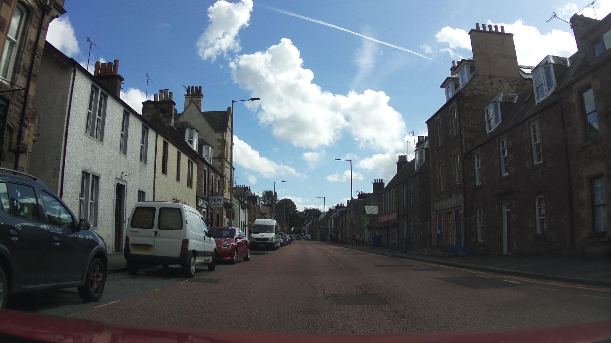 Street view near The Crags Hotel, Callander — © southglos (CC BY-SA · Mapillary)