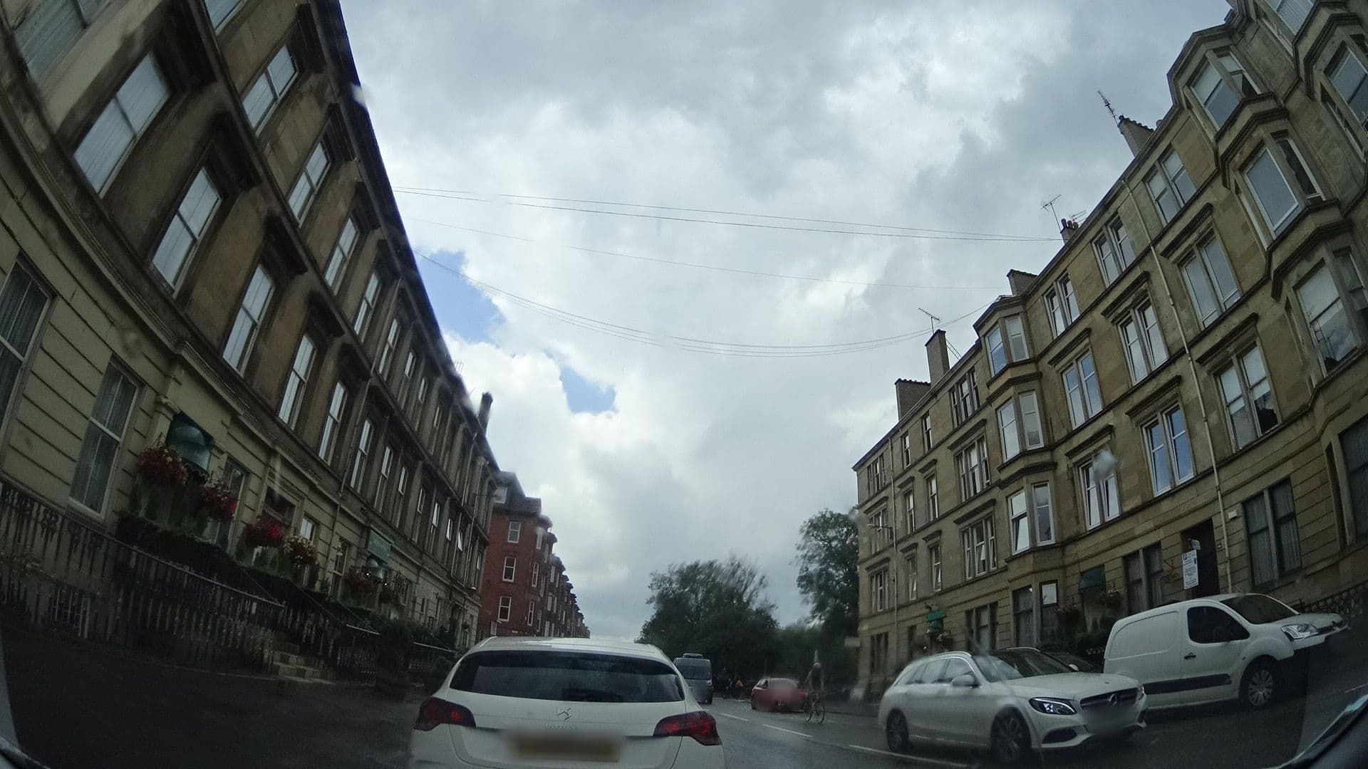Street view near Kelvingrove Hotel, Glasgow — © panieravide (CC BY-SA · Mapillary)