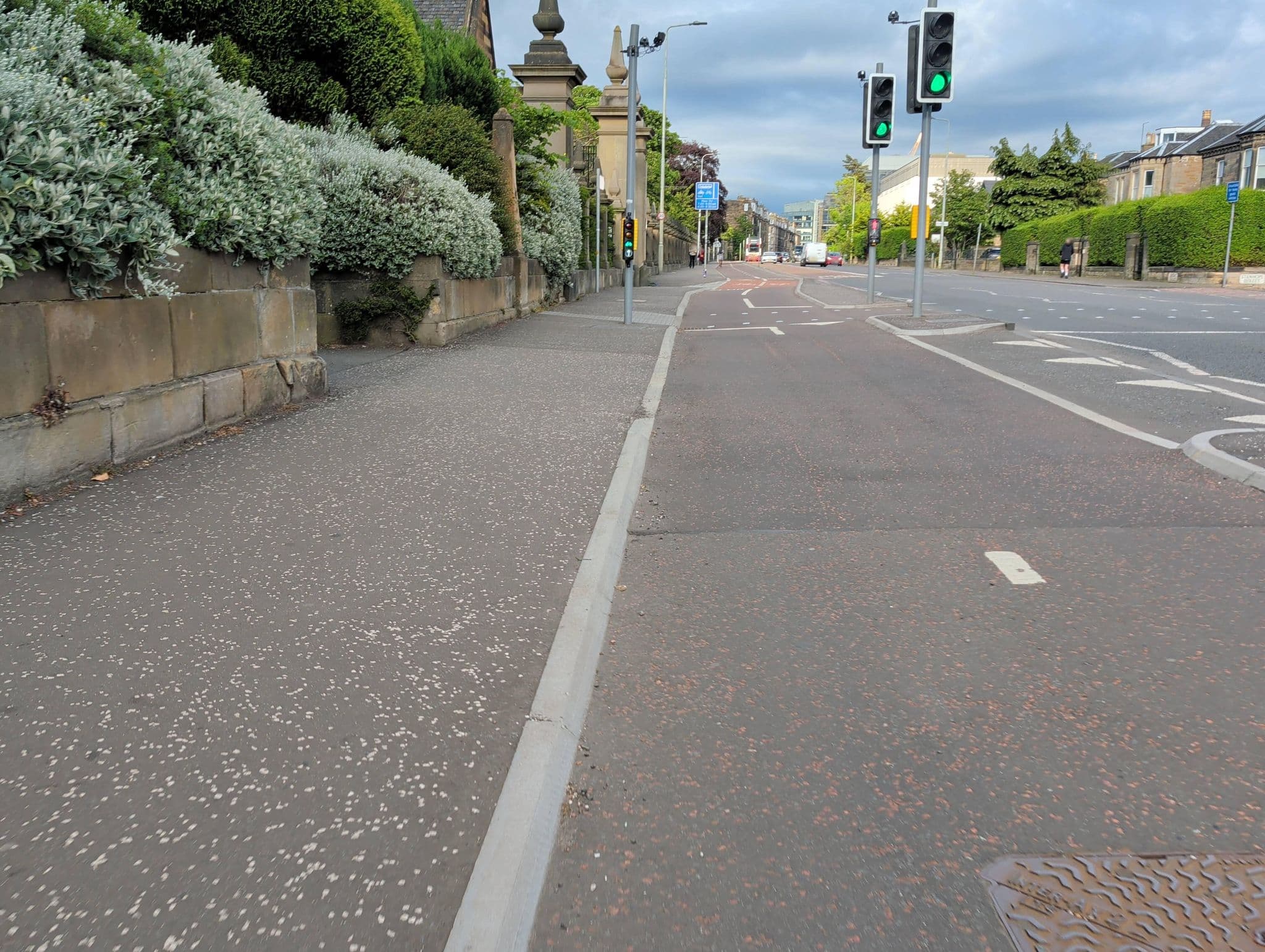 Street view near Cumberland Hotel, Edinburgh