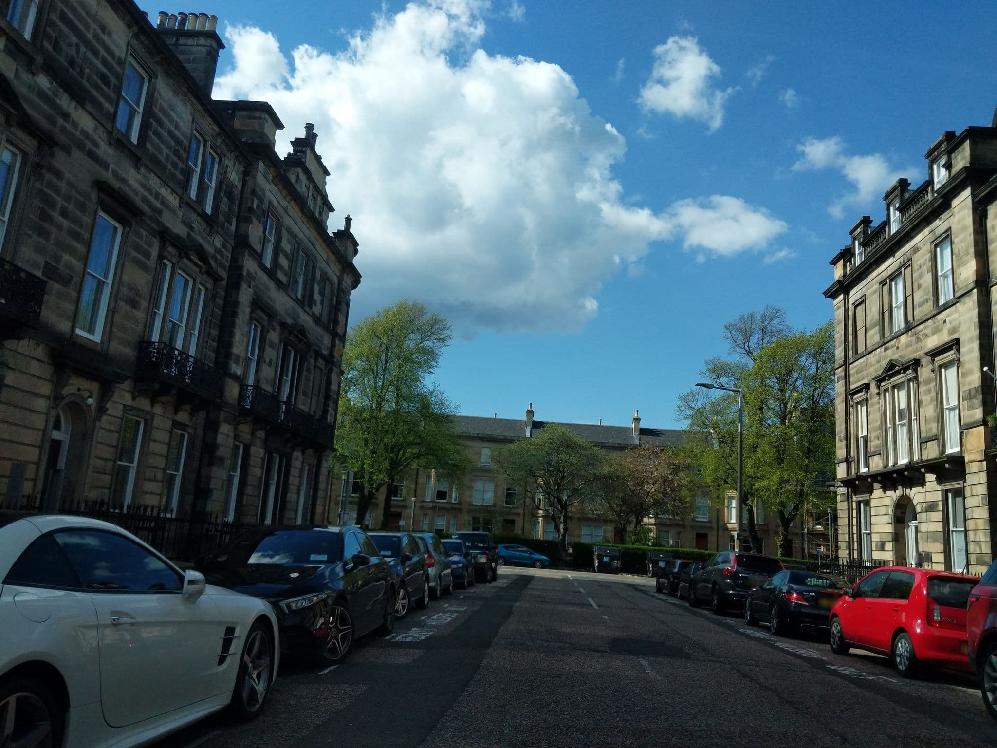 Street view near Thistle Hotel, Edinburgh