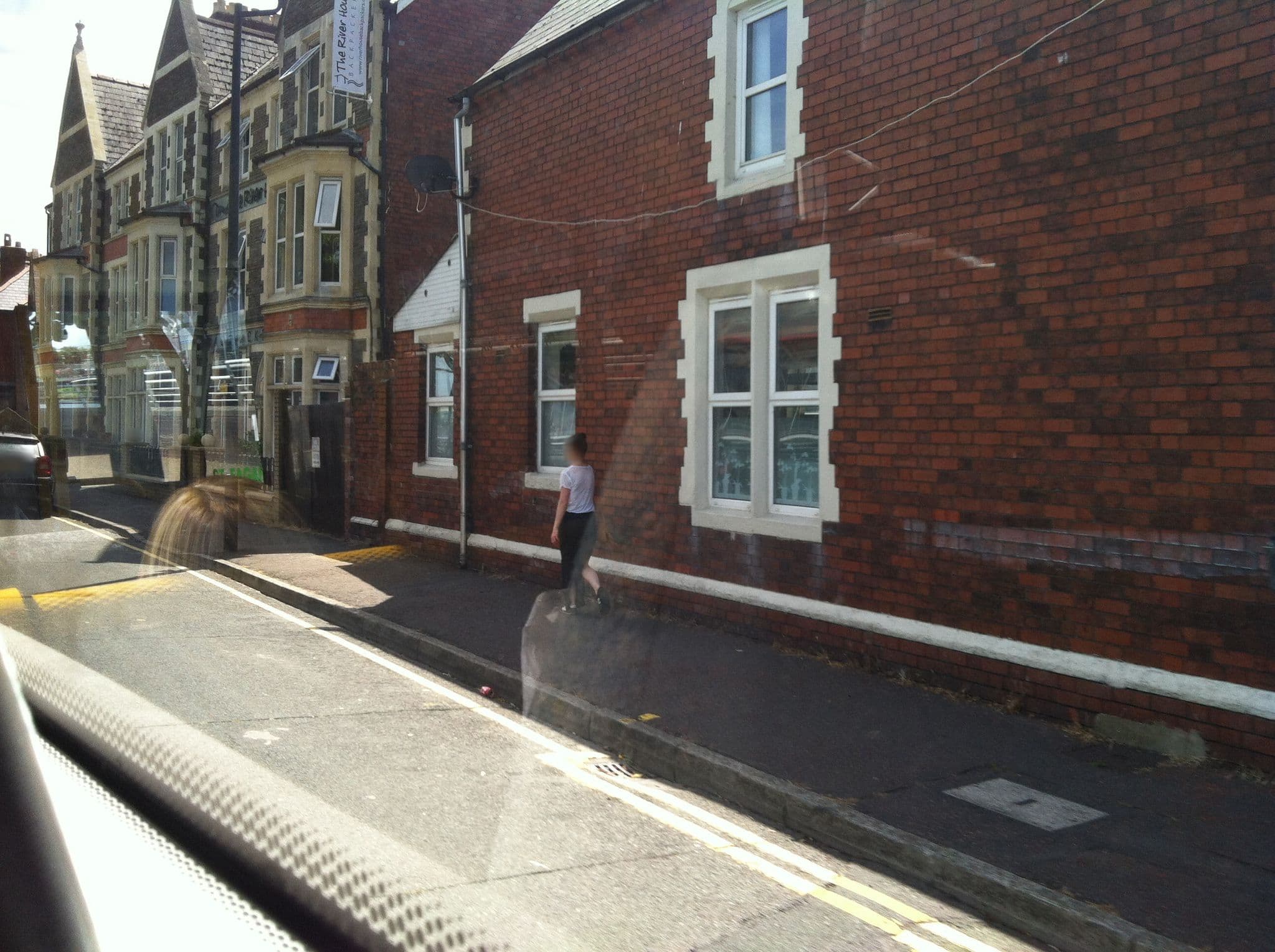 Street view near The Riverhouse, Cardiff — © miguel_andrade (CC BY-SA · Mapillary)