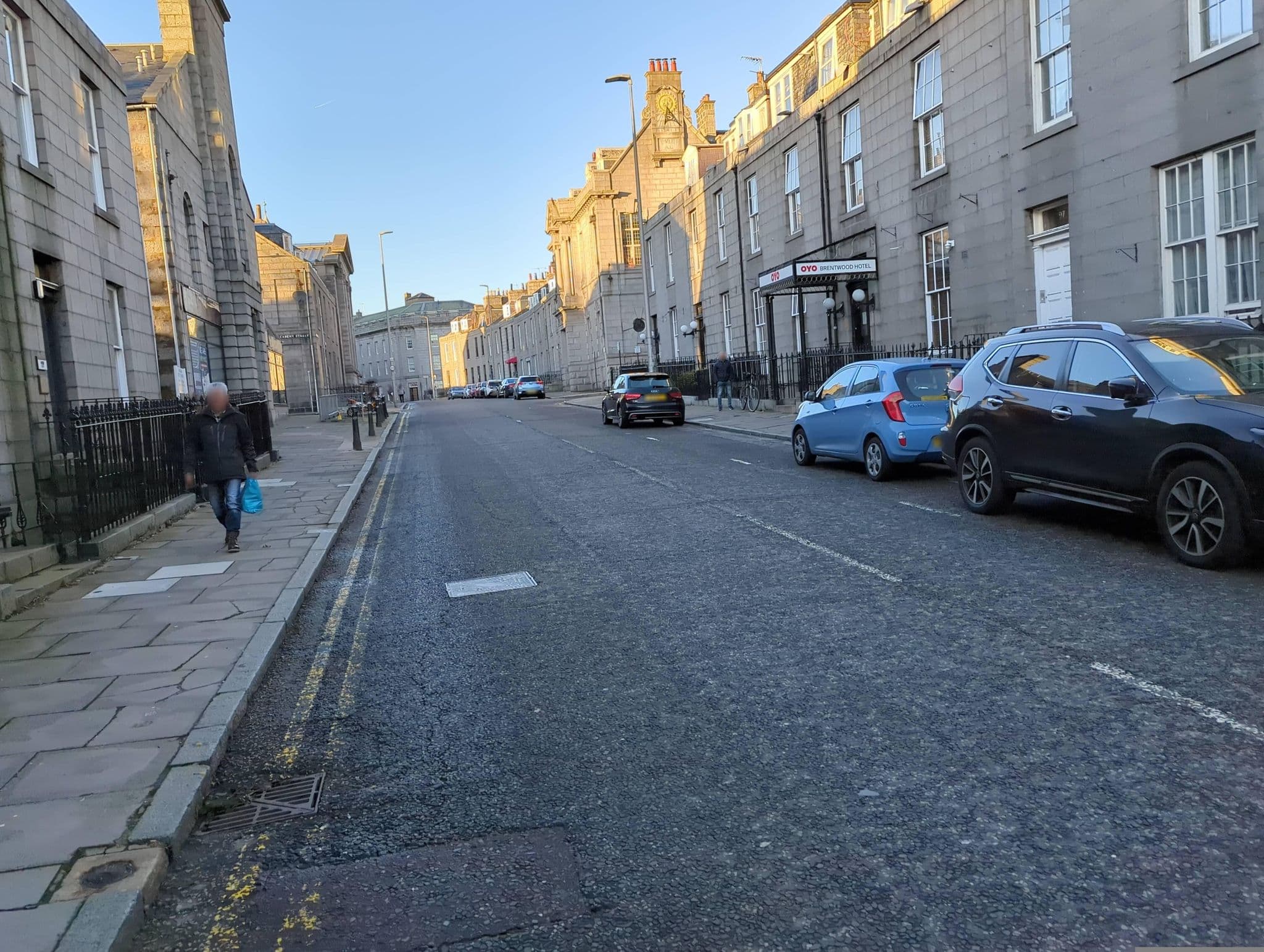 Street view near The Brentwood Hotel Oyo, Aberdeen — © coetserw (CC BY-SA · Mapillary)