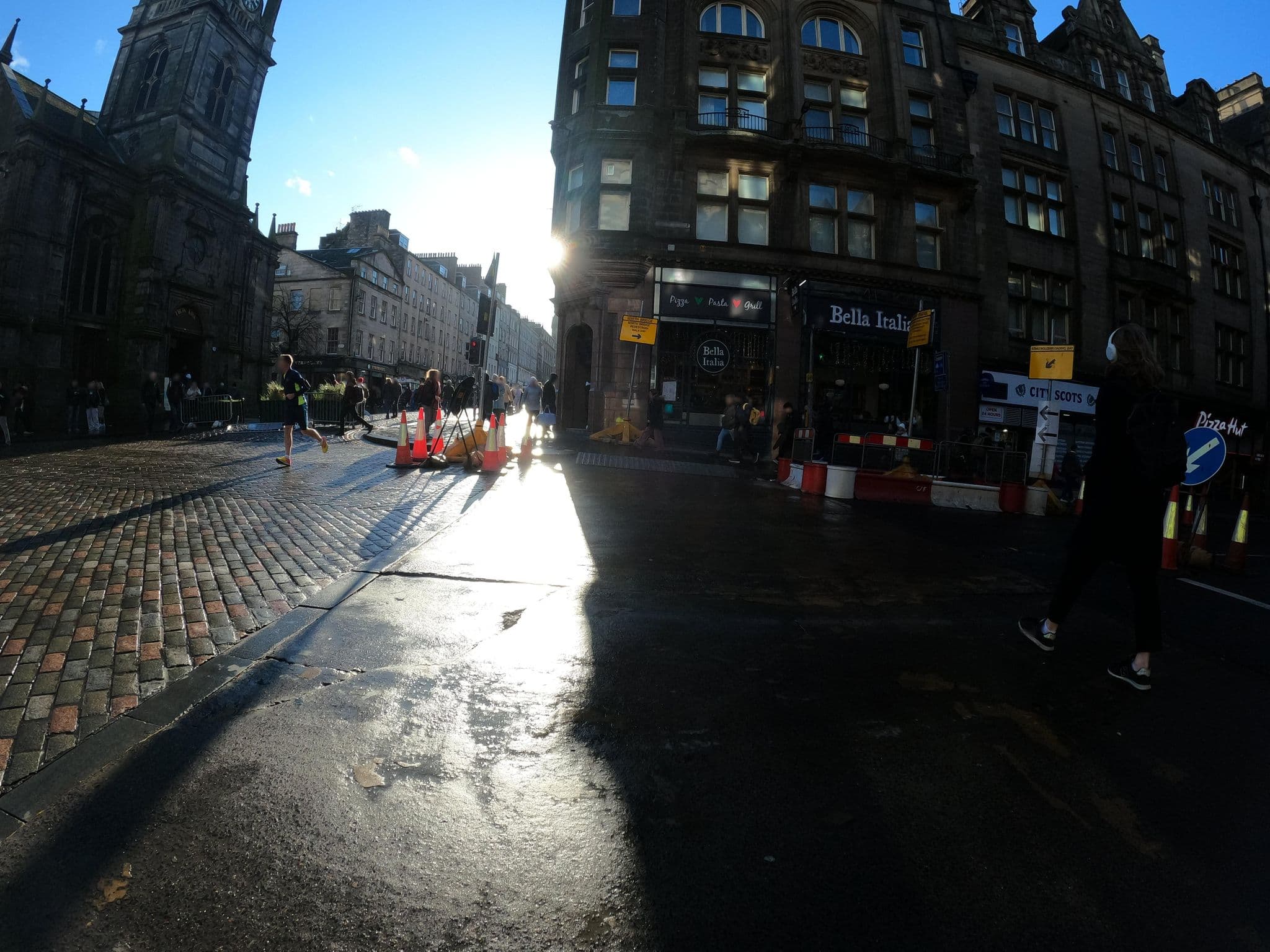 Street view near Royal Mile Mansions, Edinburgh