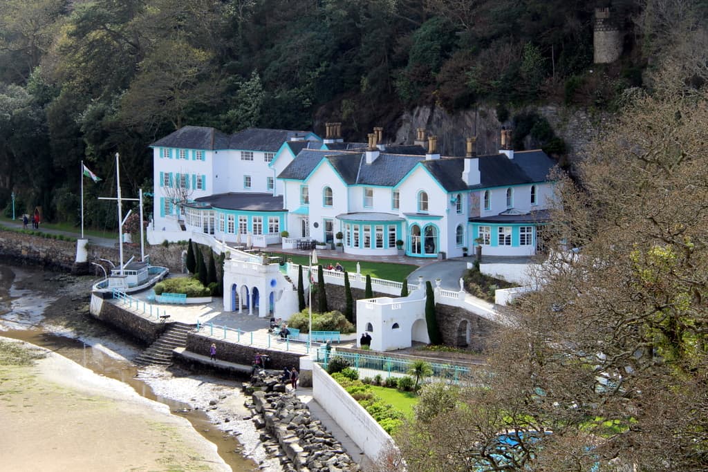 The Hotel Portmeirion (via Wikimedia Commons, CC BY-SA 2.0)