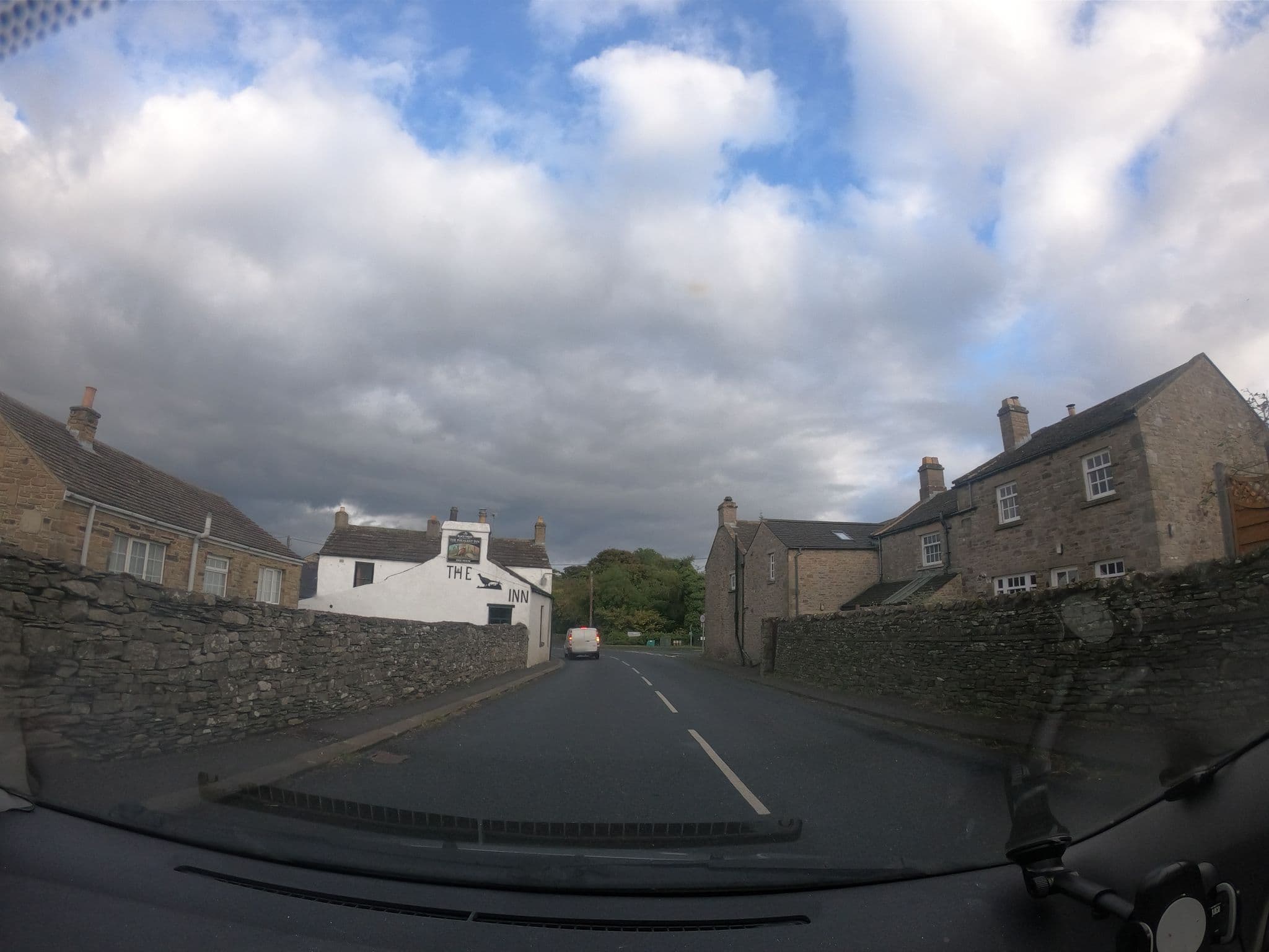 Street view near Pheasant Inn Caravan Park, Leyburn — © lamaar639 (CC BY-SA · Mapillary)
