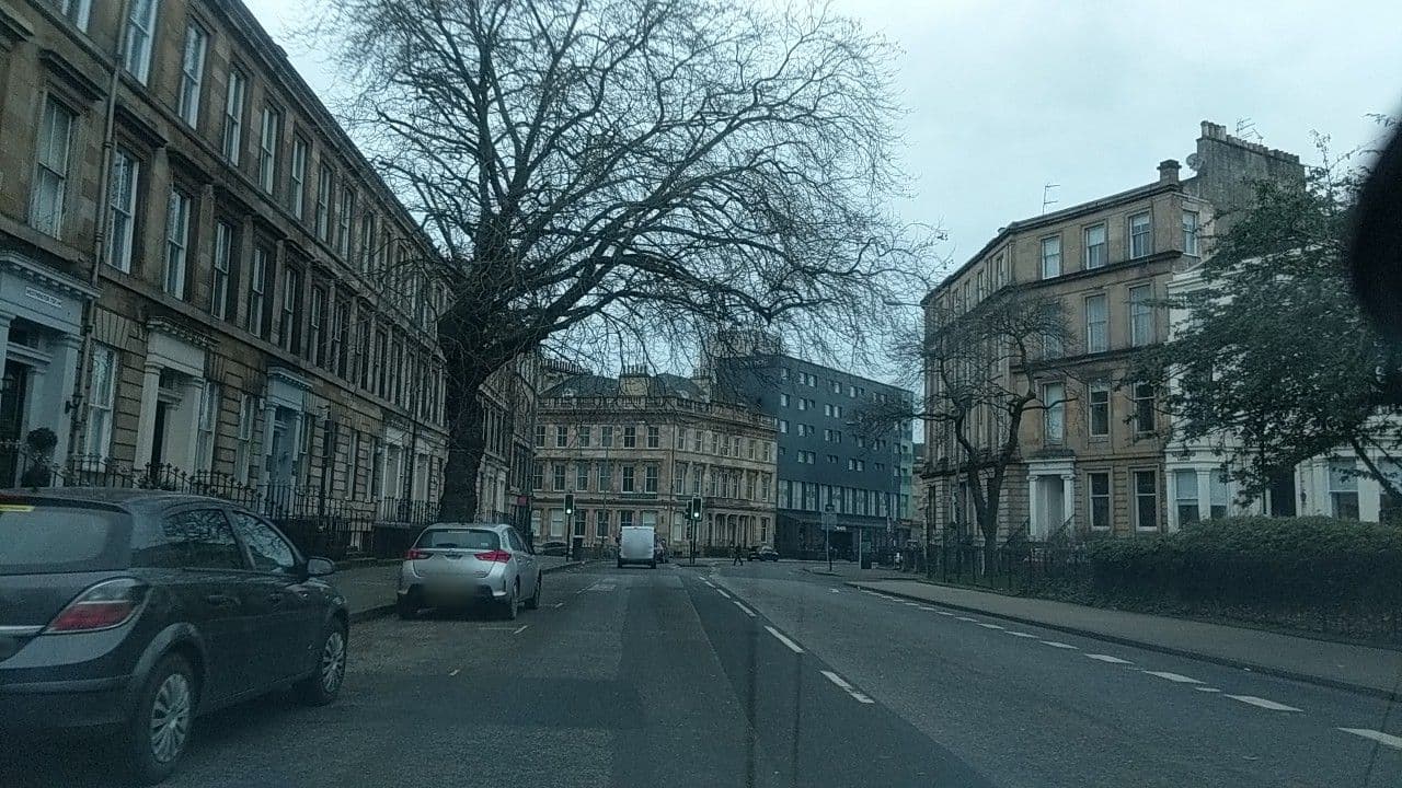 Street view near Sandyford Lodge, Glasgow — © ccbb7766 (CC BY-SA · Mapillary)