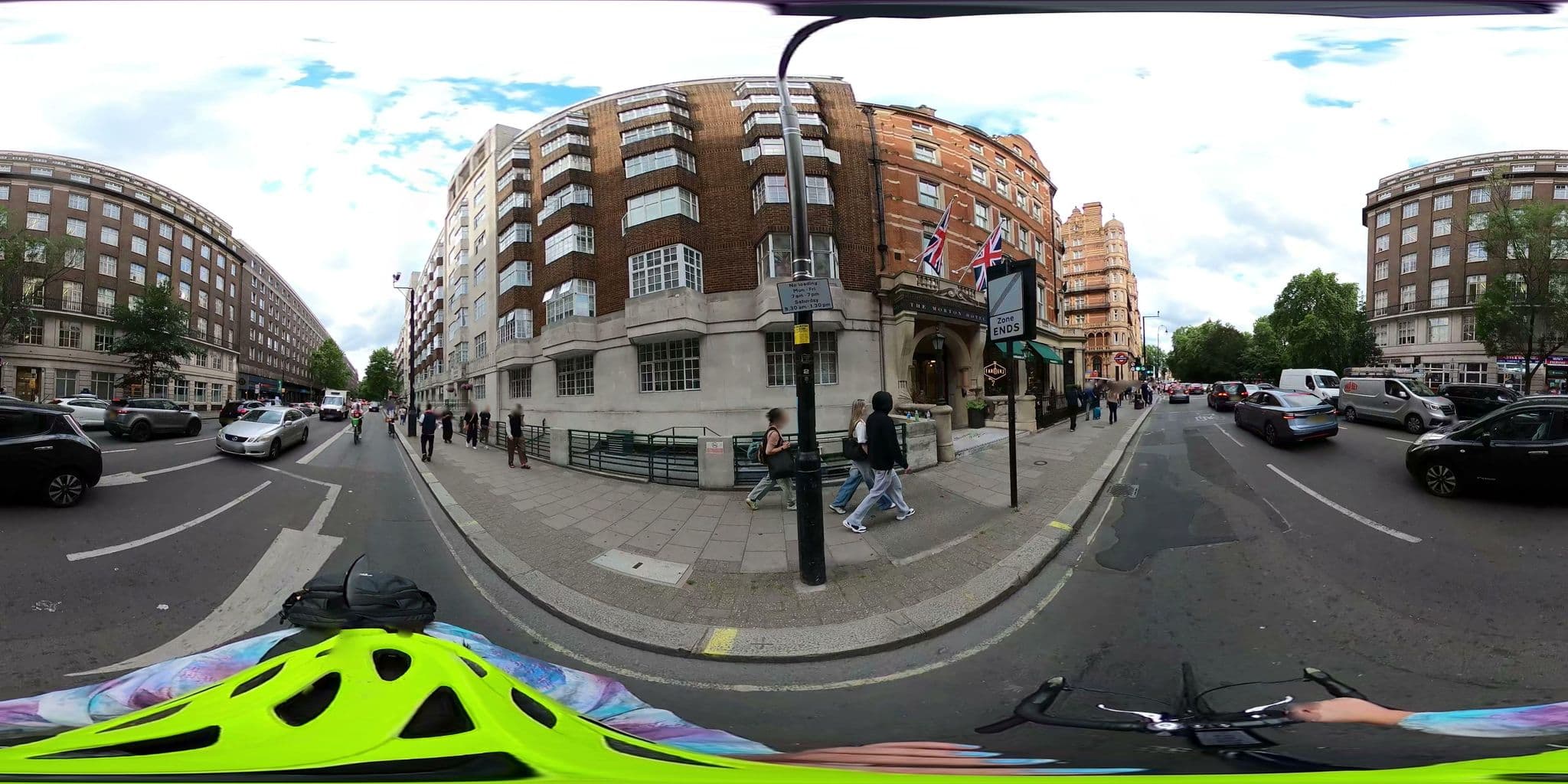 Street view near Morton Hotel, Holborn — © cernbyln (CC BY-SA · Mapillary)