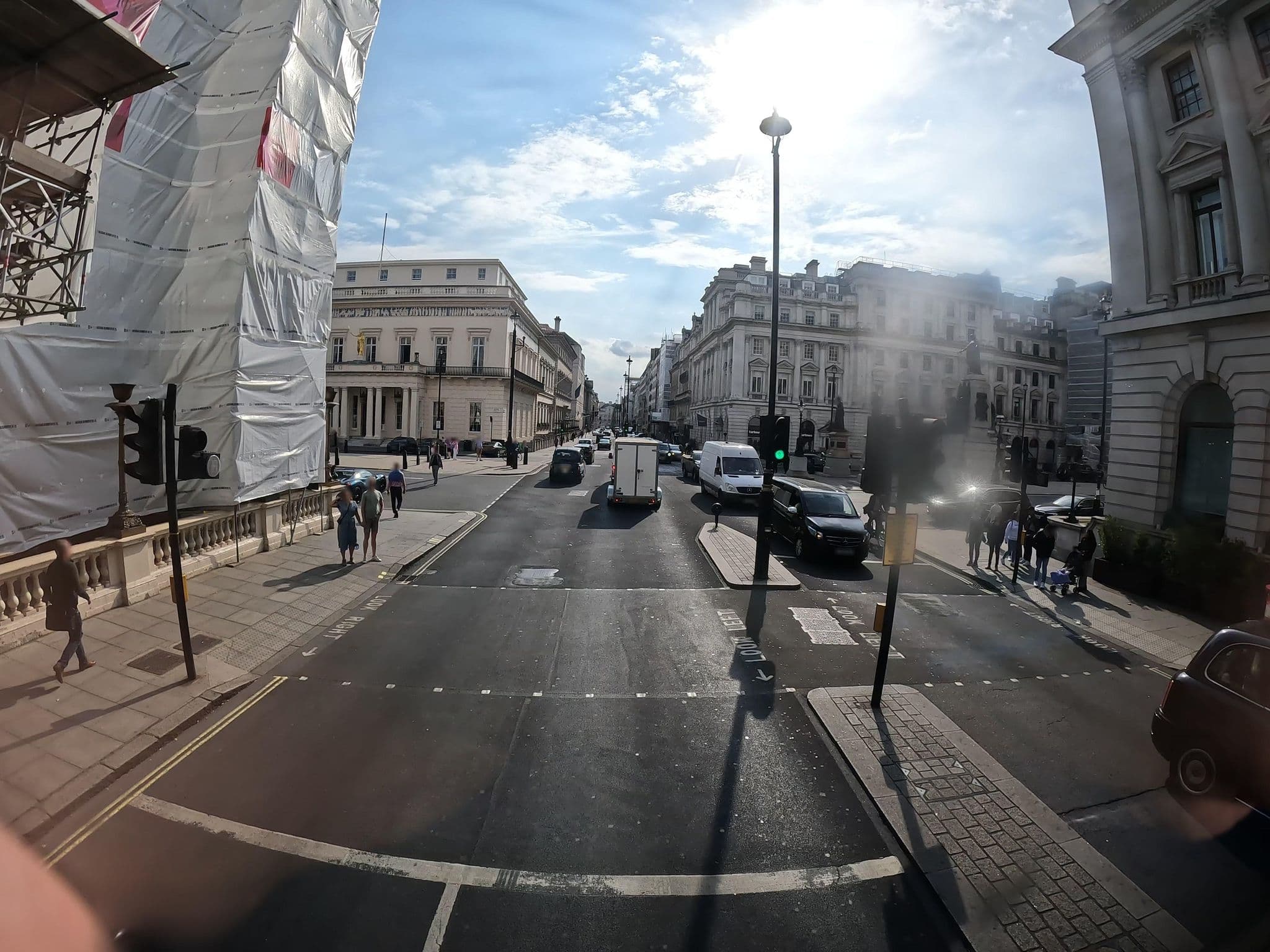 Street view near Premier Inn, City of London — © erias (CC BY-SA · Mapillary)