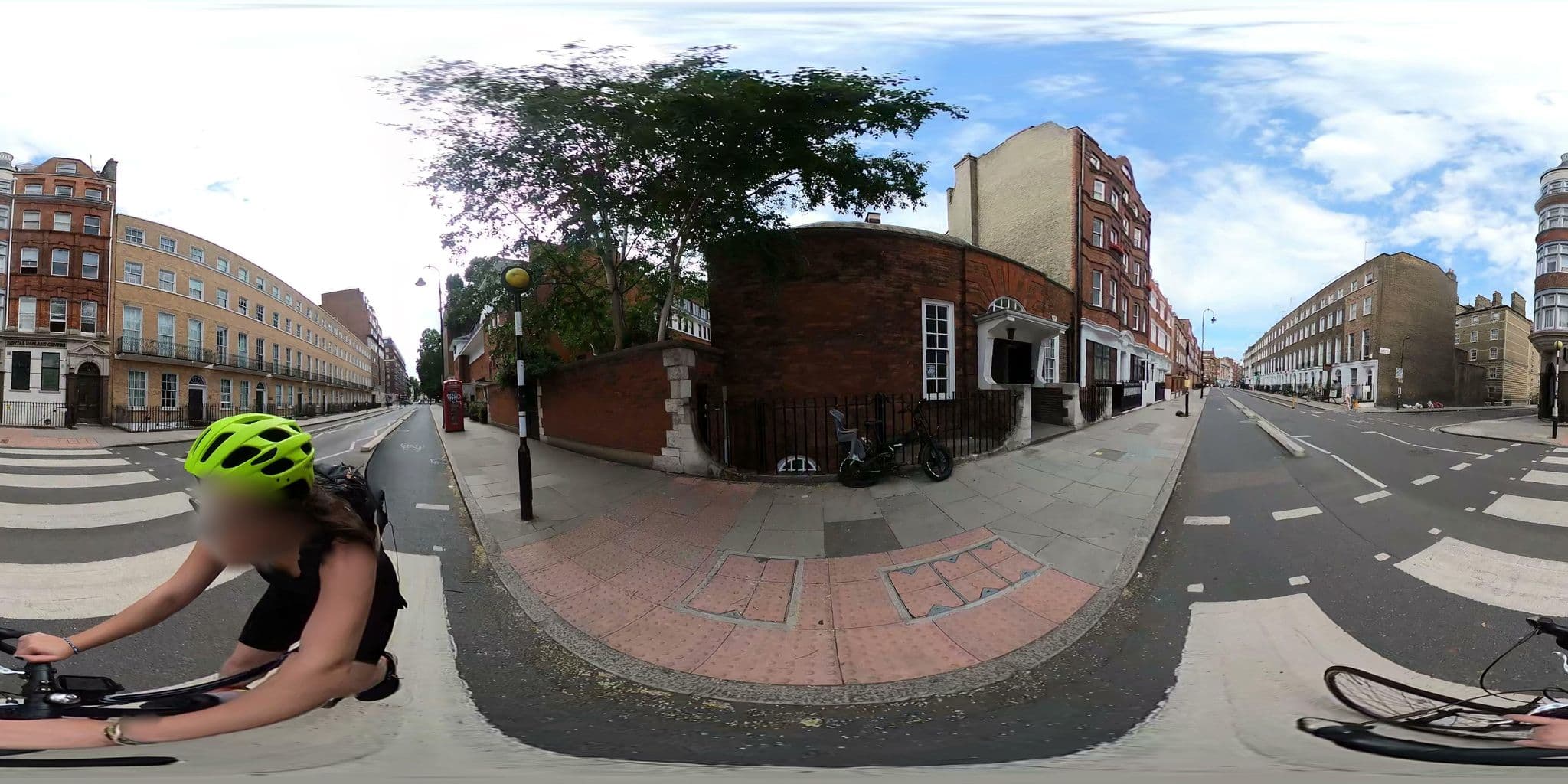 Street view near Albany Hotel, King's Cross — © cernbyln (CC BY-SA · Mapillary)