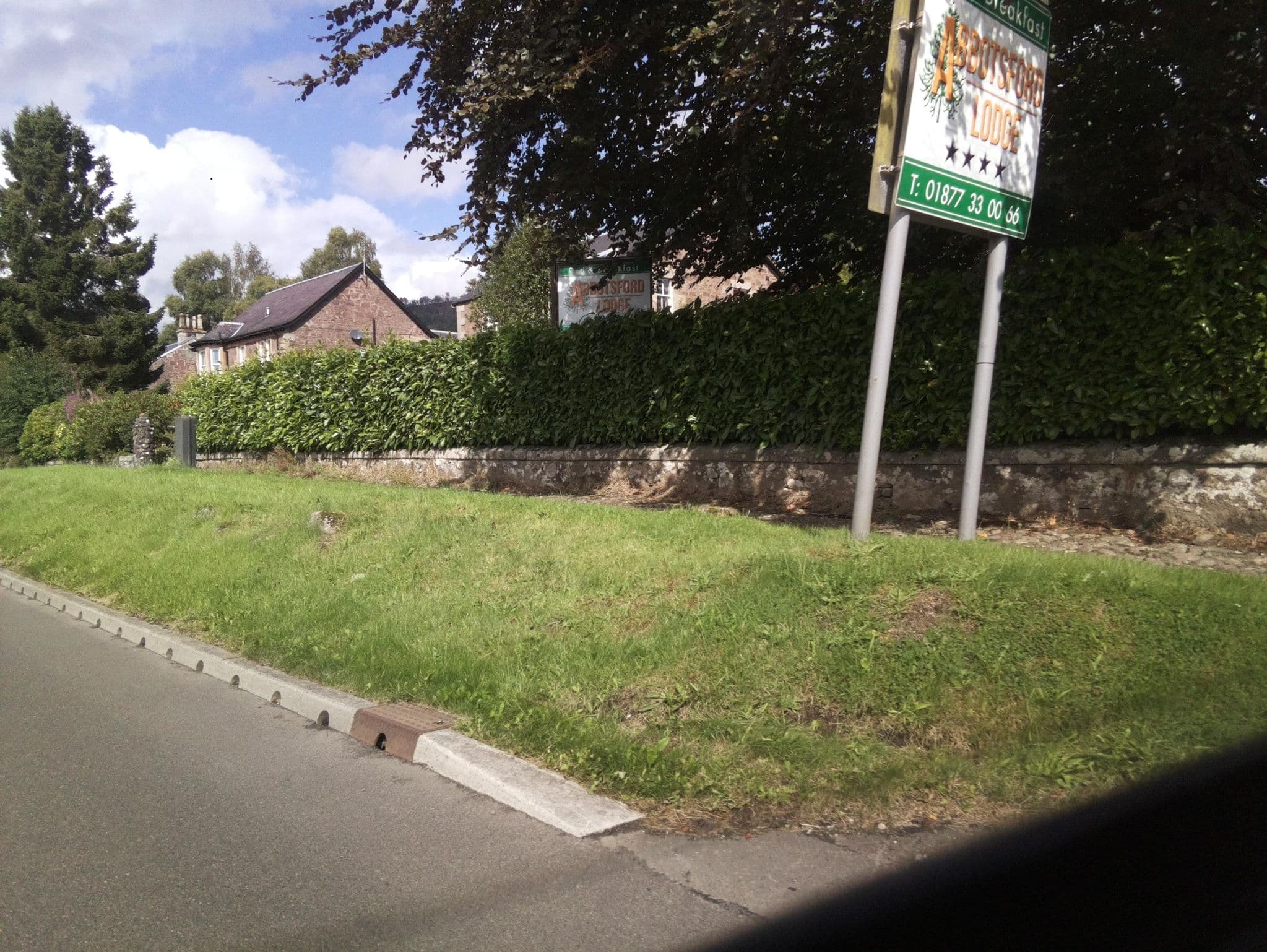 Street view near Abbotsford Lodge, Callander — © southglos (CC BY-SA · Mapillary)