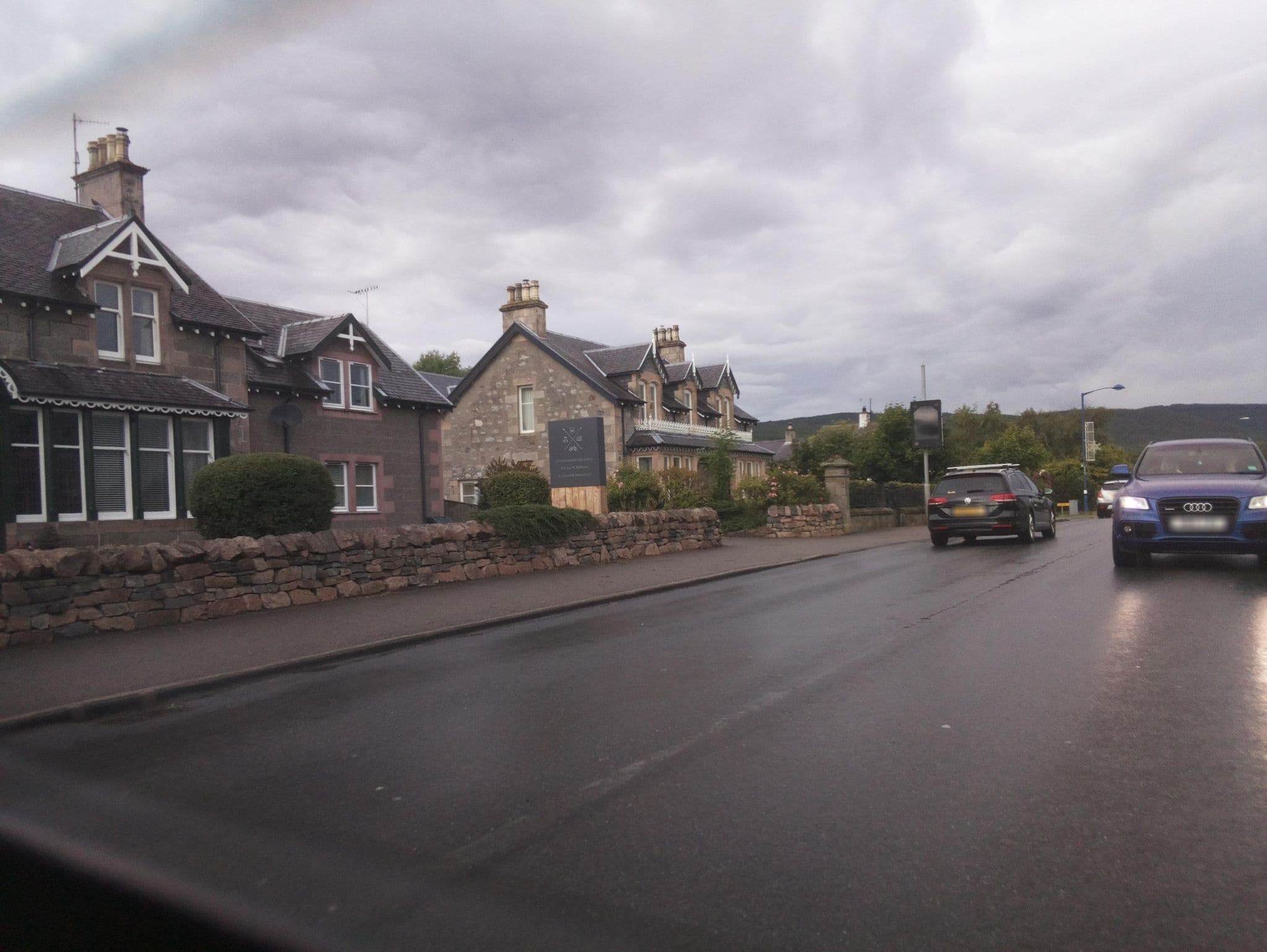 Street view near Ravenscraig Guest House, Aviemore — © southglos (CC BY-SA · Mapillary)