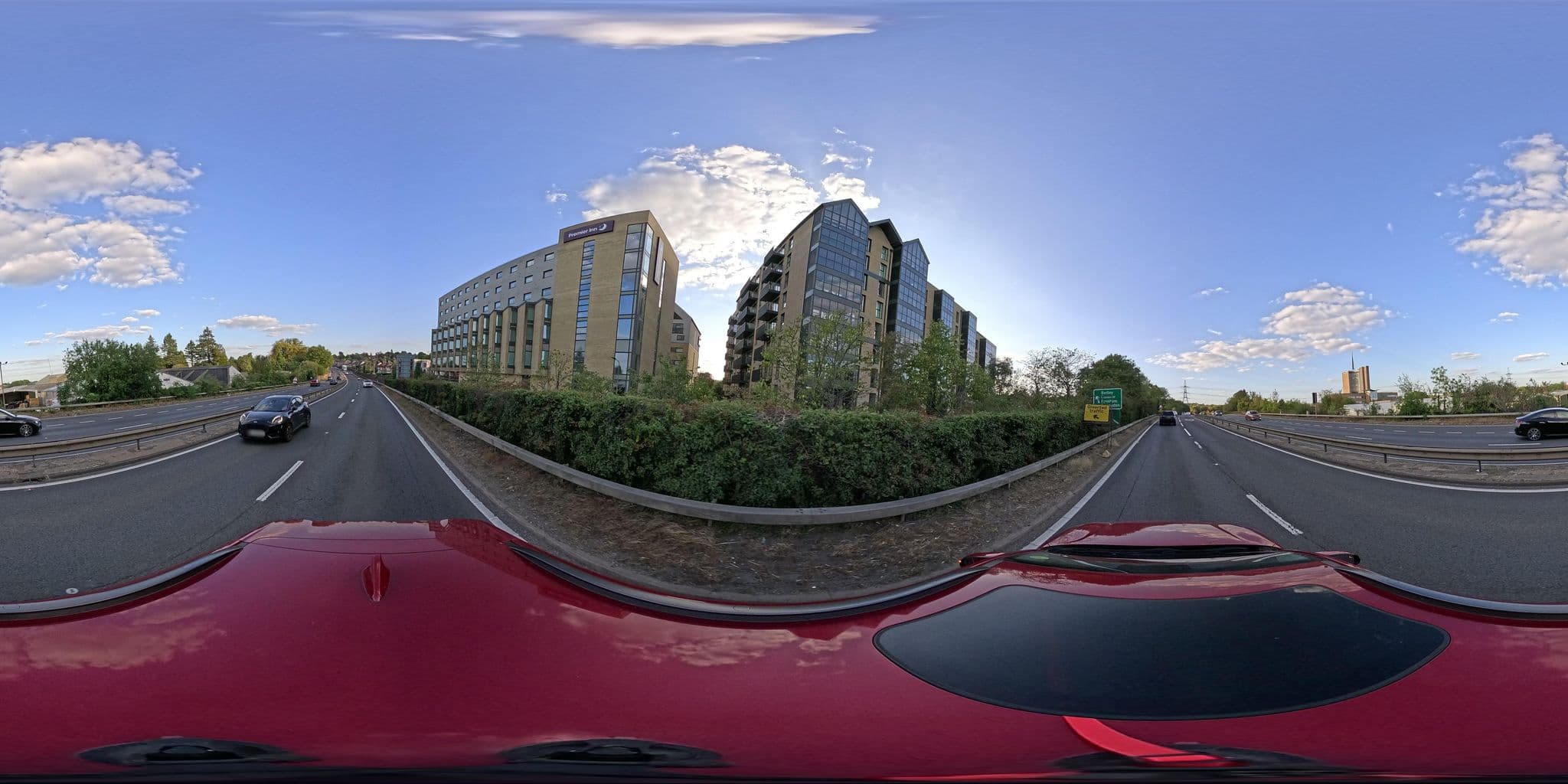 Street view near Premier Inn, Oxford — © southglos (CC BY-SA · Mapillary)