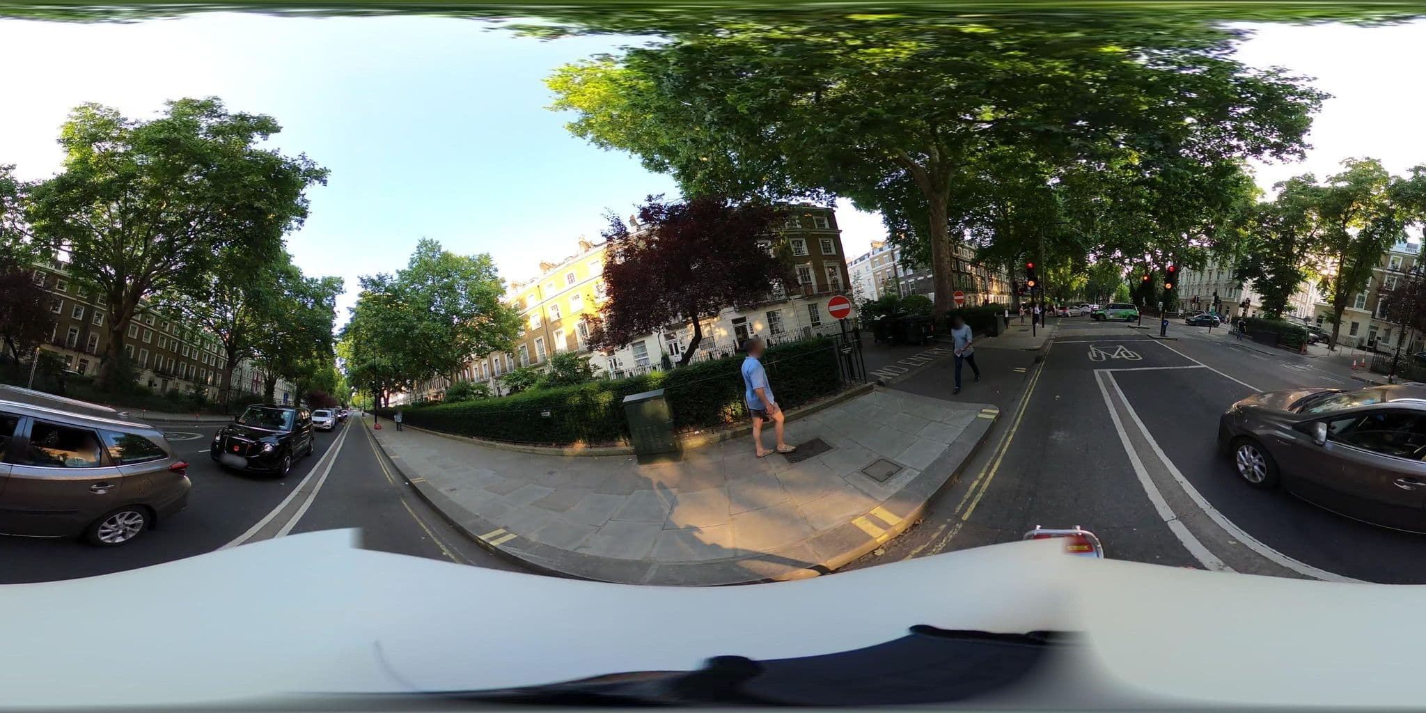 Street view near Balmoral Hotel, Hyde Park